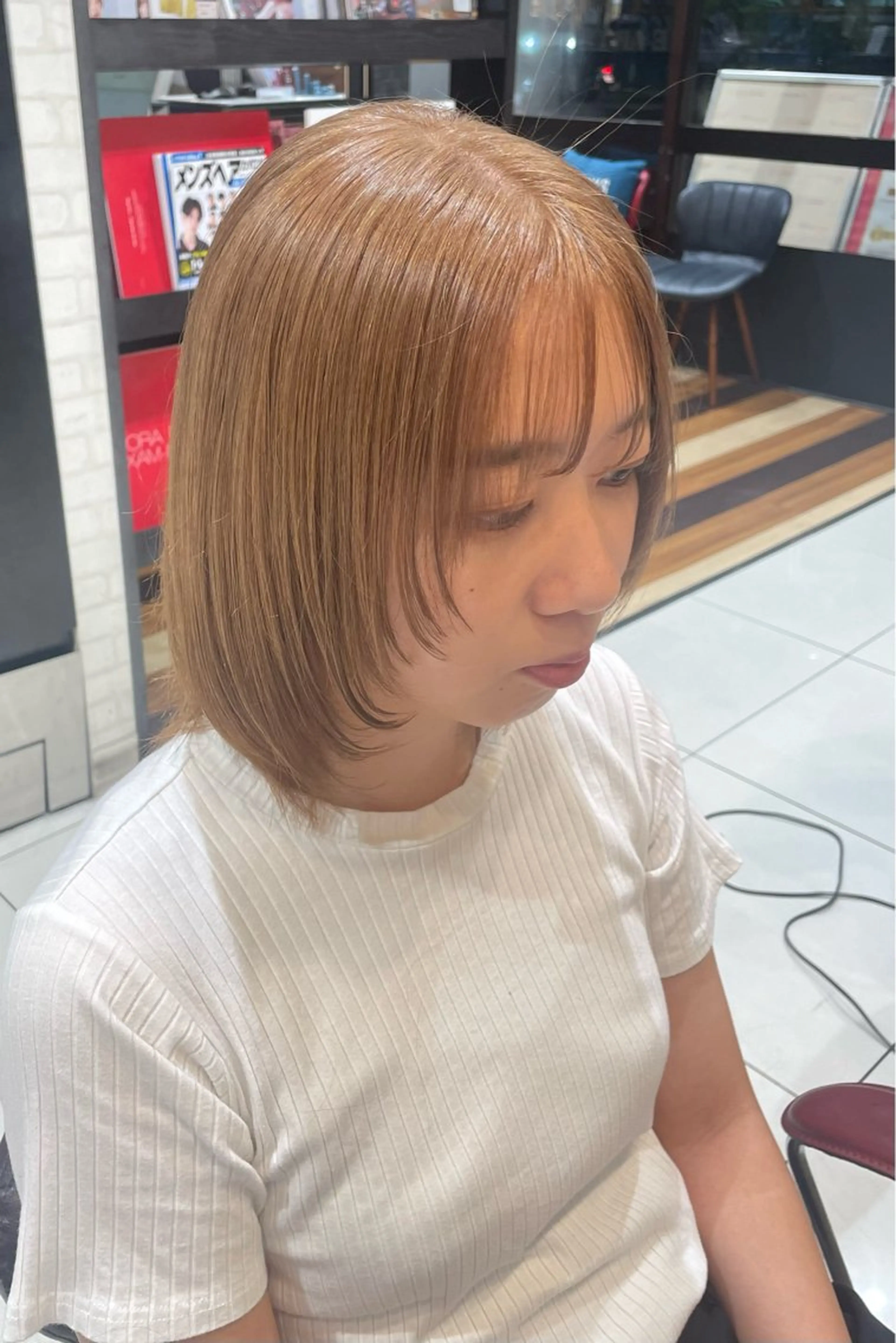 ミディアム 顔まわりレイヤー レイヤーカット EARTH🎀 ryokaのヘアスタイル