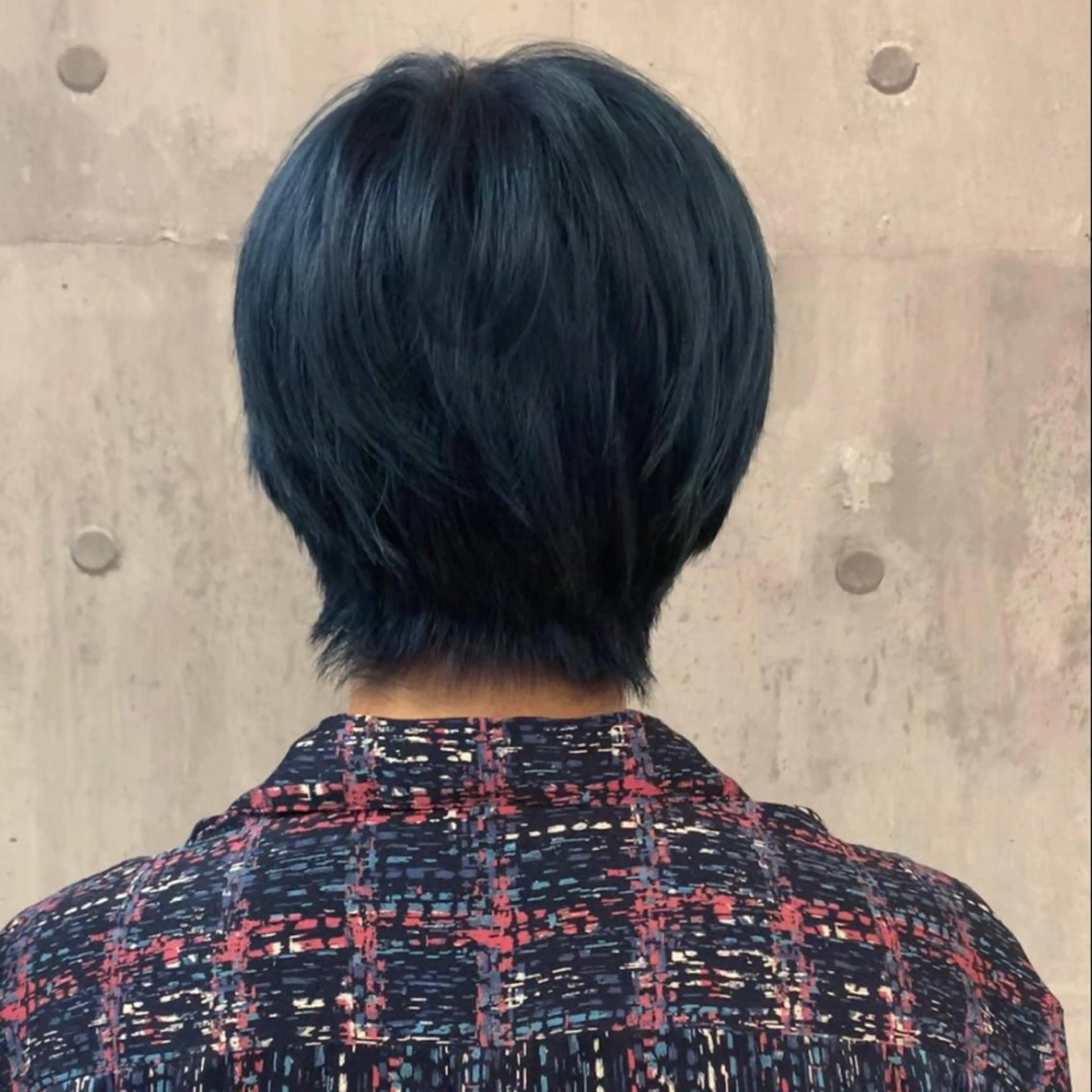 ショート カラー メンズ ブルーカラー ネイビーカラー 大人メンズパーマ /石川瑠青のヘアスタイル