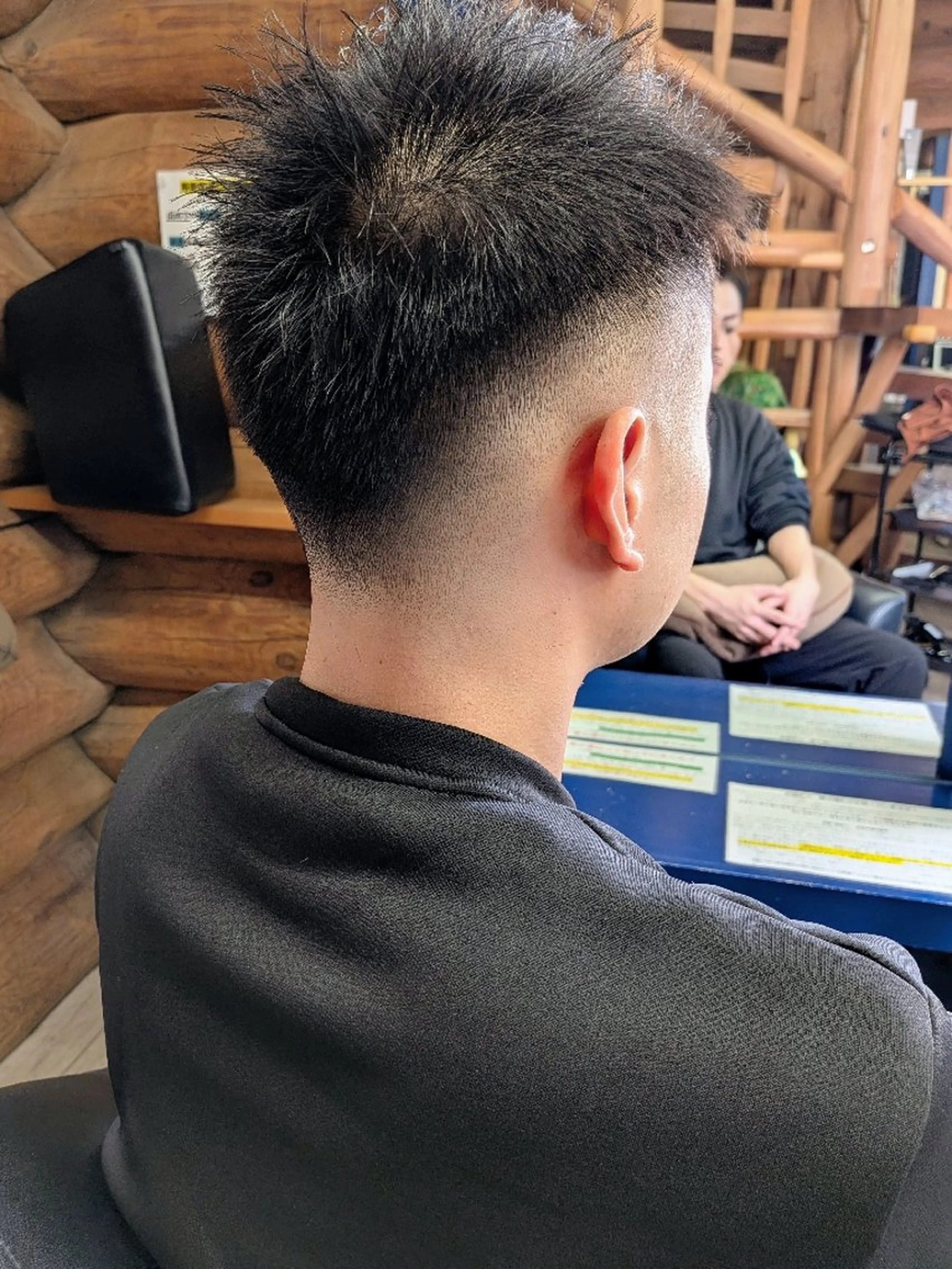 ショート メンズ カット 本田 圭輔のヘアスタイル