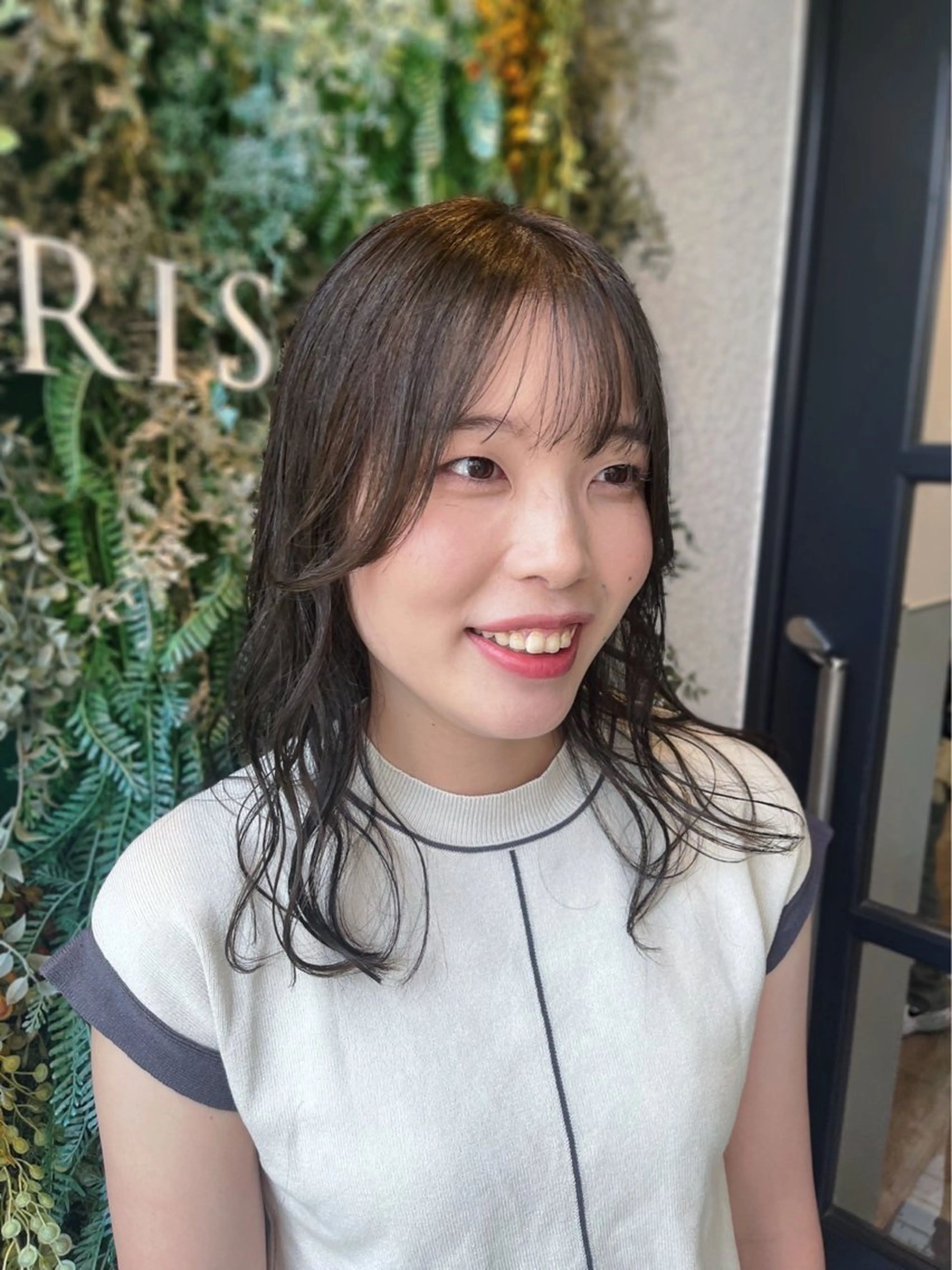 セミロング アッシュ 🪽ナチュラルヘア＊ 大下唯奈🪽🫧のヘアスタイル