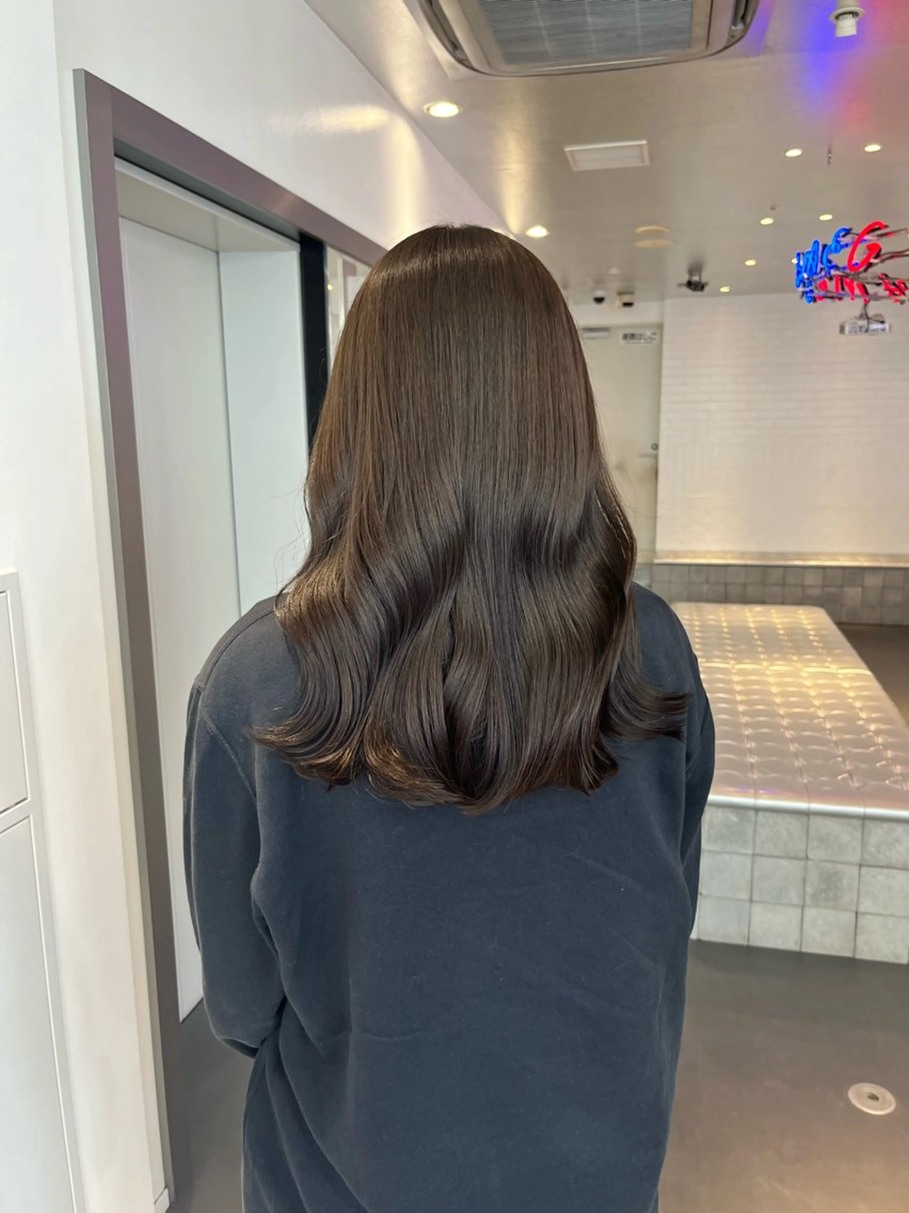 セミロング カラー ダメージレス艶髪 🦋MISAKI🦋のヘアスタイル