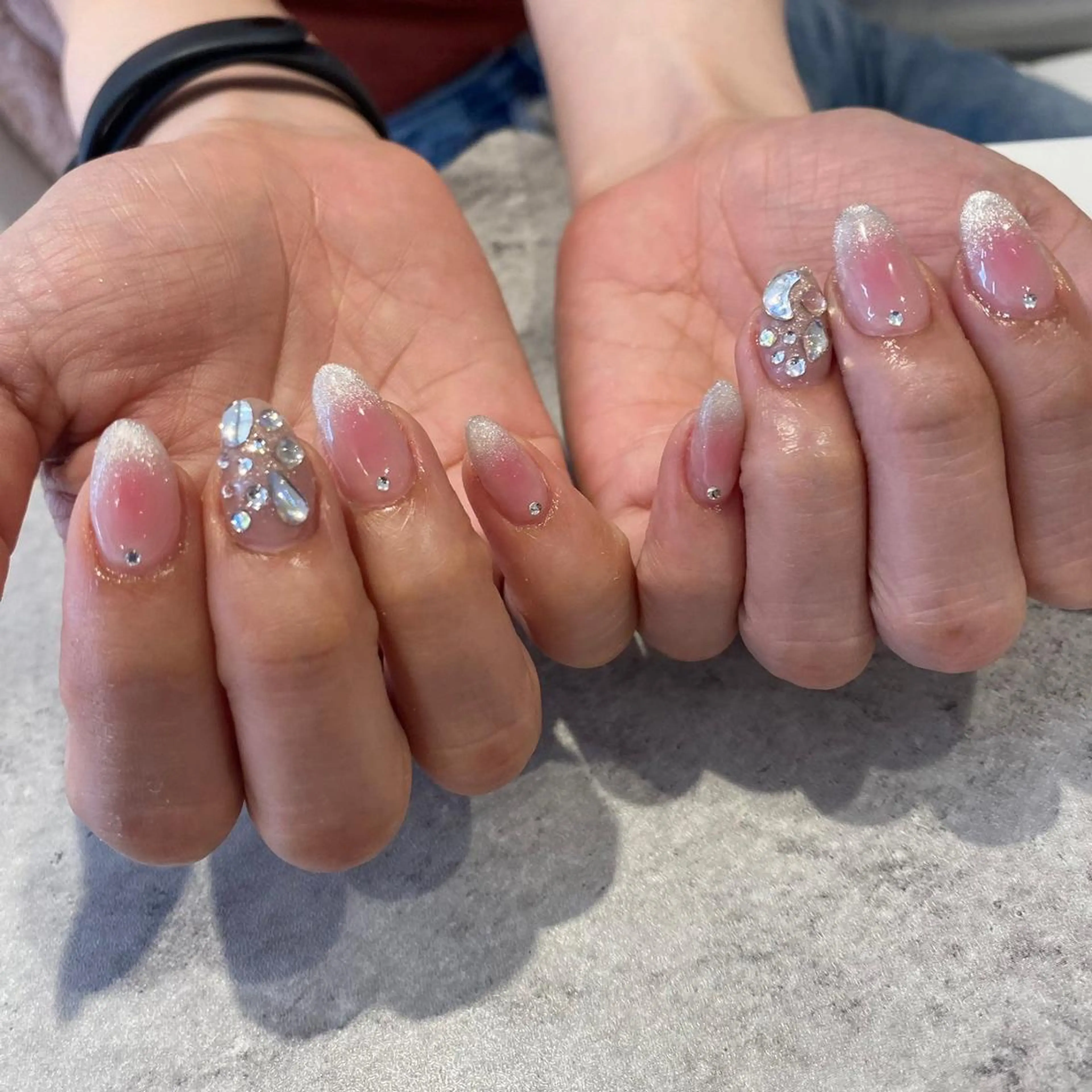 ネイル 一ノ瀬 暁のヘアスタイル