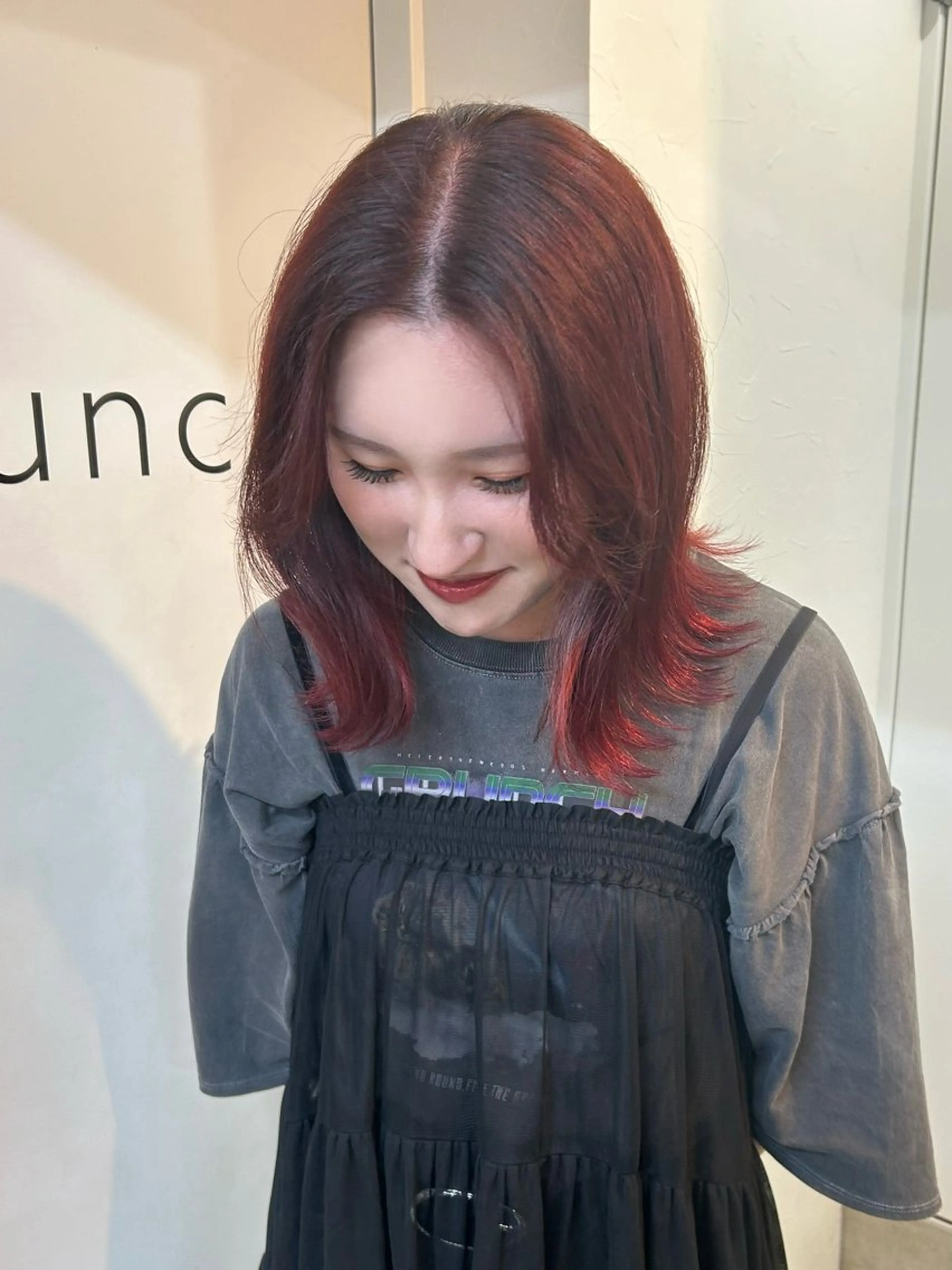 ミディアム カラー ブリーチ 透明感カラー ハイトーンカラー ブリーチなしカラー ボブ 梅田l大人韓国ヘア レイヤー×艶カラーのヘアスタイル