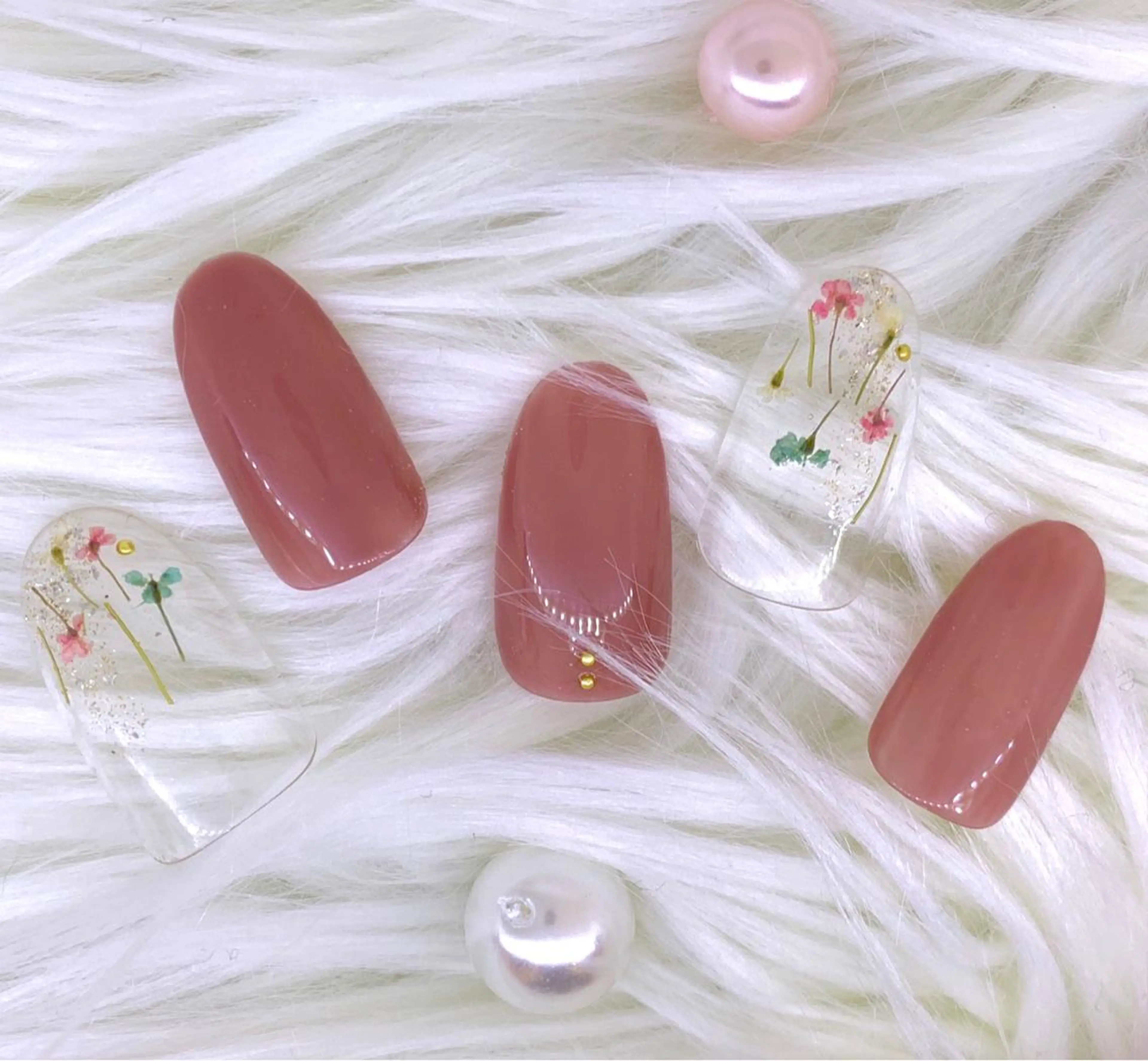 ミディアム カラー ネイル 春ネイル ハンドネイル be-cares beauty(豊川店のネイルデザイン