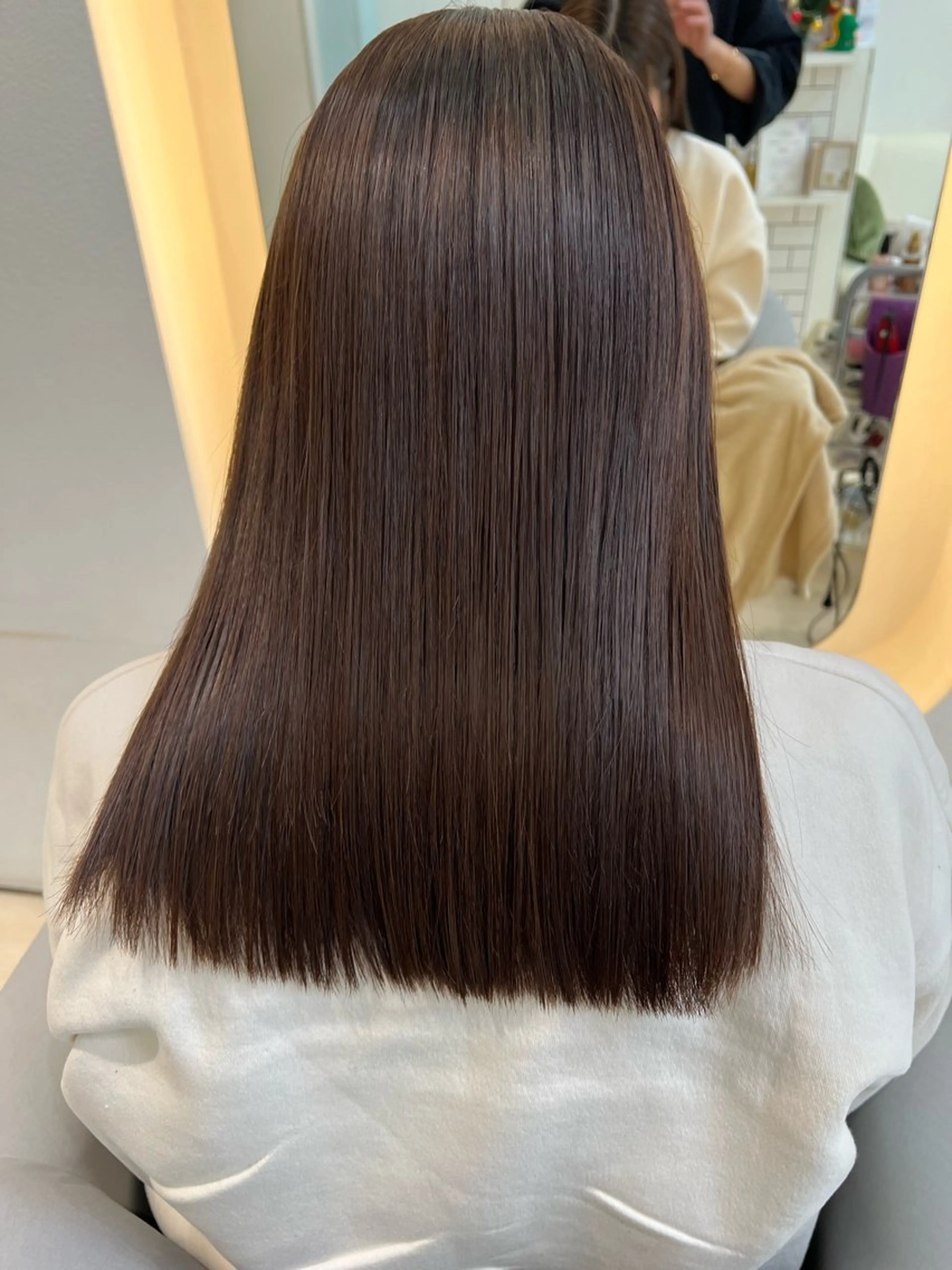 ミディアム カラー ブラウンカラー ナチュラルブラウン カット ヘアカラー トリートメント 堀井 凌平のヘアスタイル