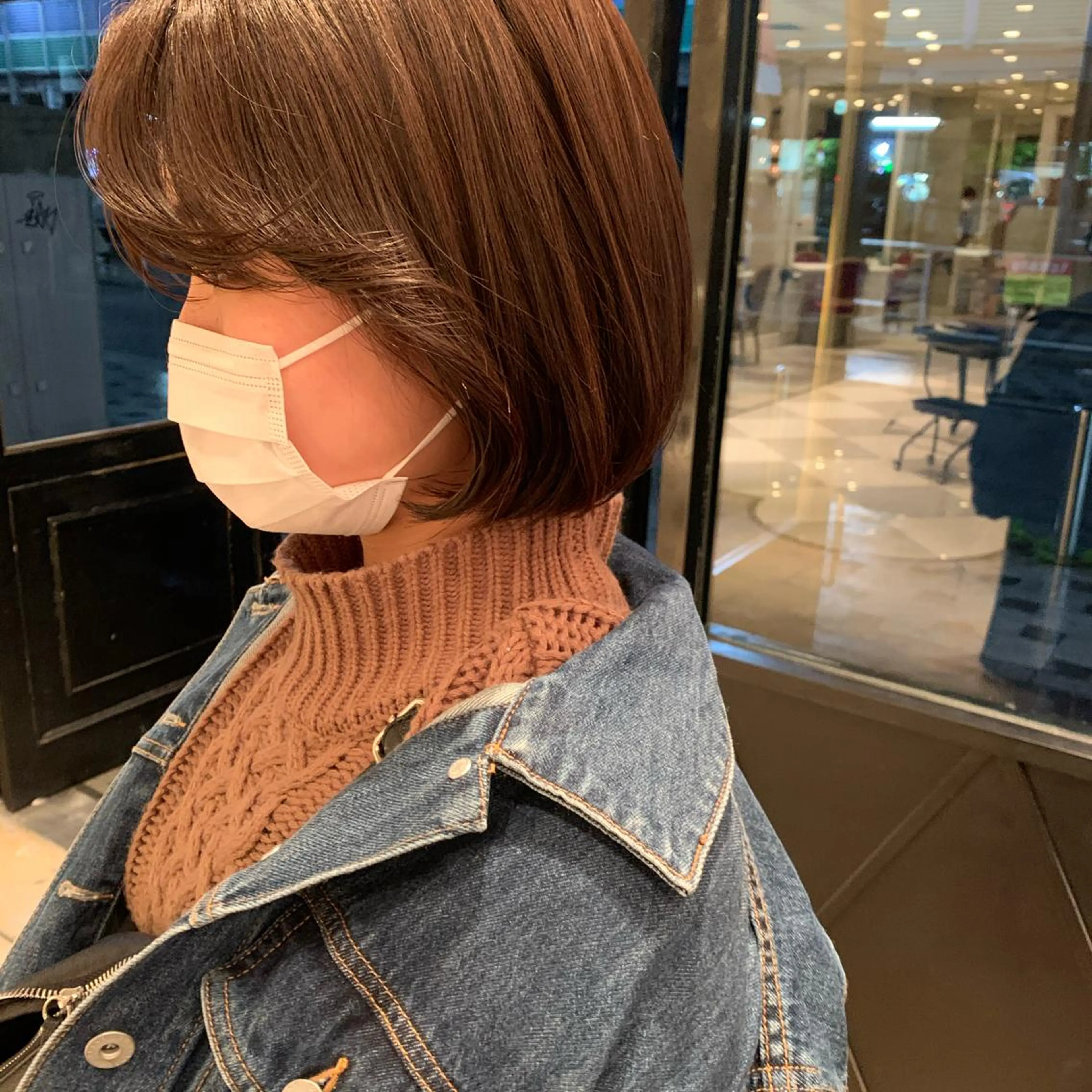 ショート ヘアカラー トリートメント SAKINO． ベージュカラーのヘアスタイル