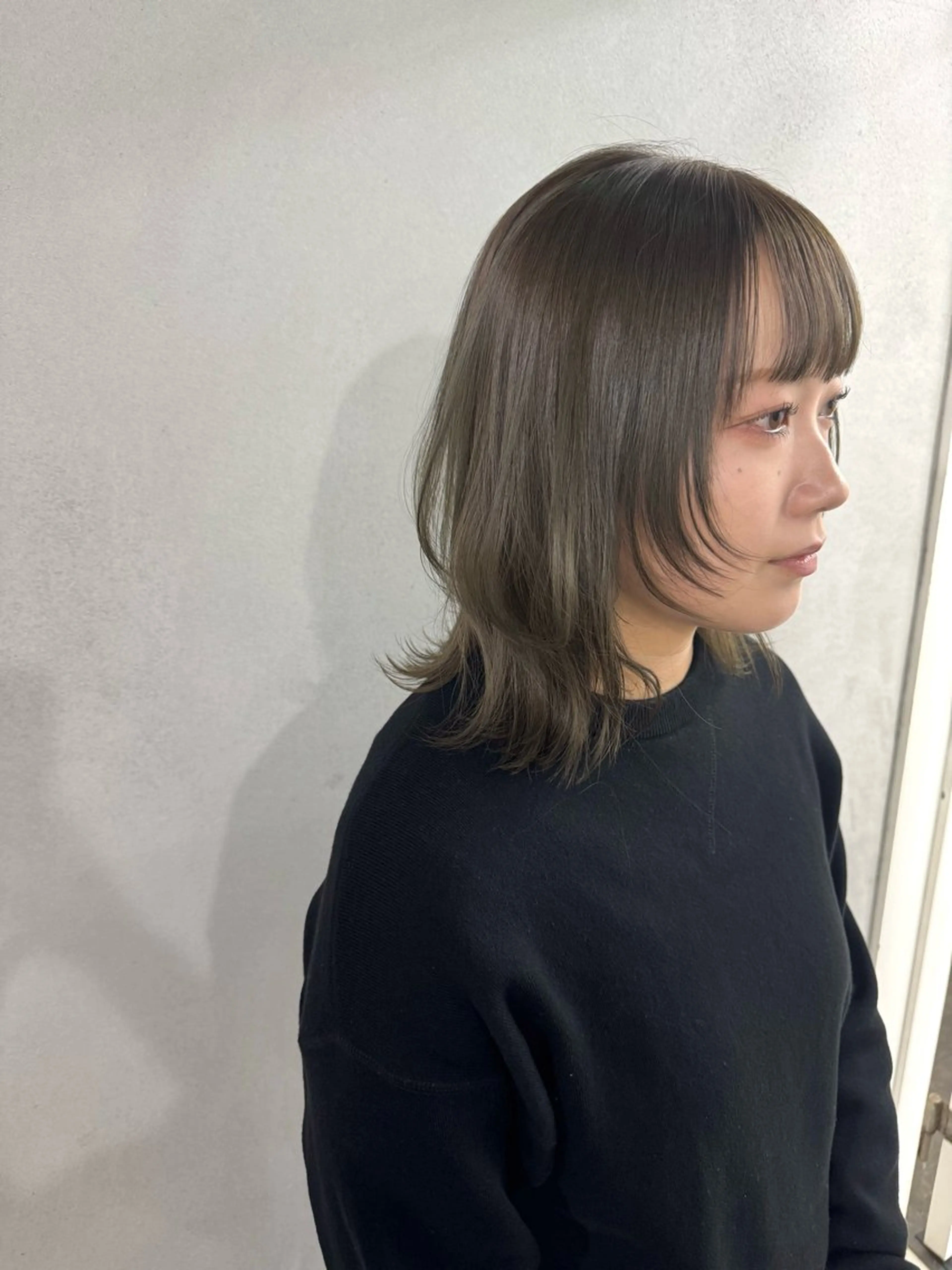 ミディアム カラー ヘアアレンジ オリーブカラー レイヤーカット カット ヘアカラー トリートメント #tag 佐藤璃美のヘアスタイル