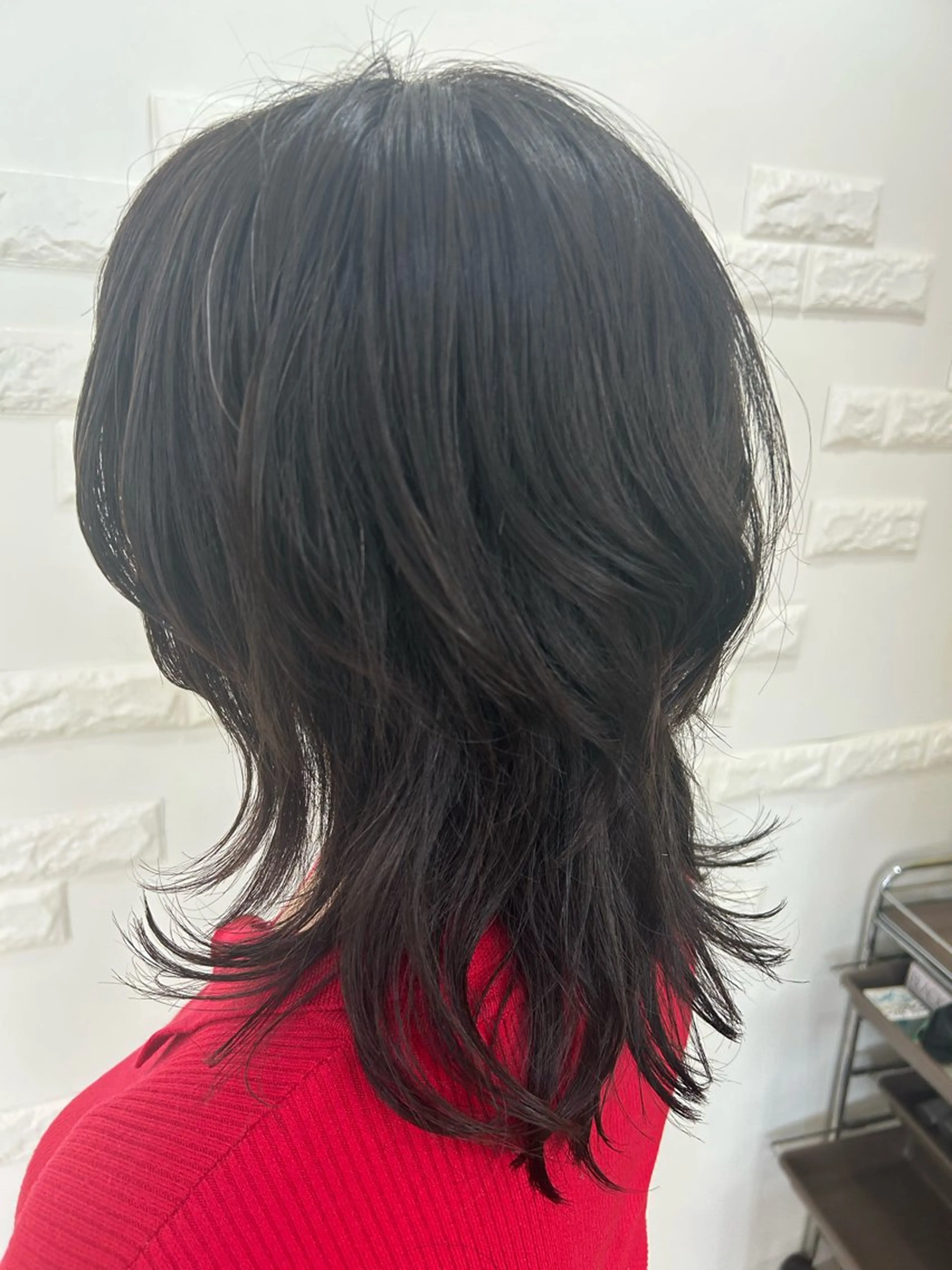 セミロング レイヤーカット ウルフカット ウルフレイヤー 佐藤 帆春のヘアスタイル