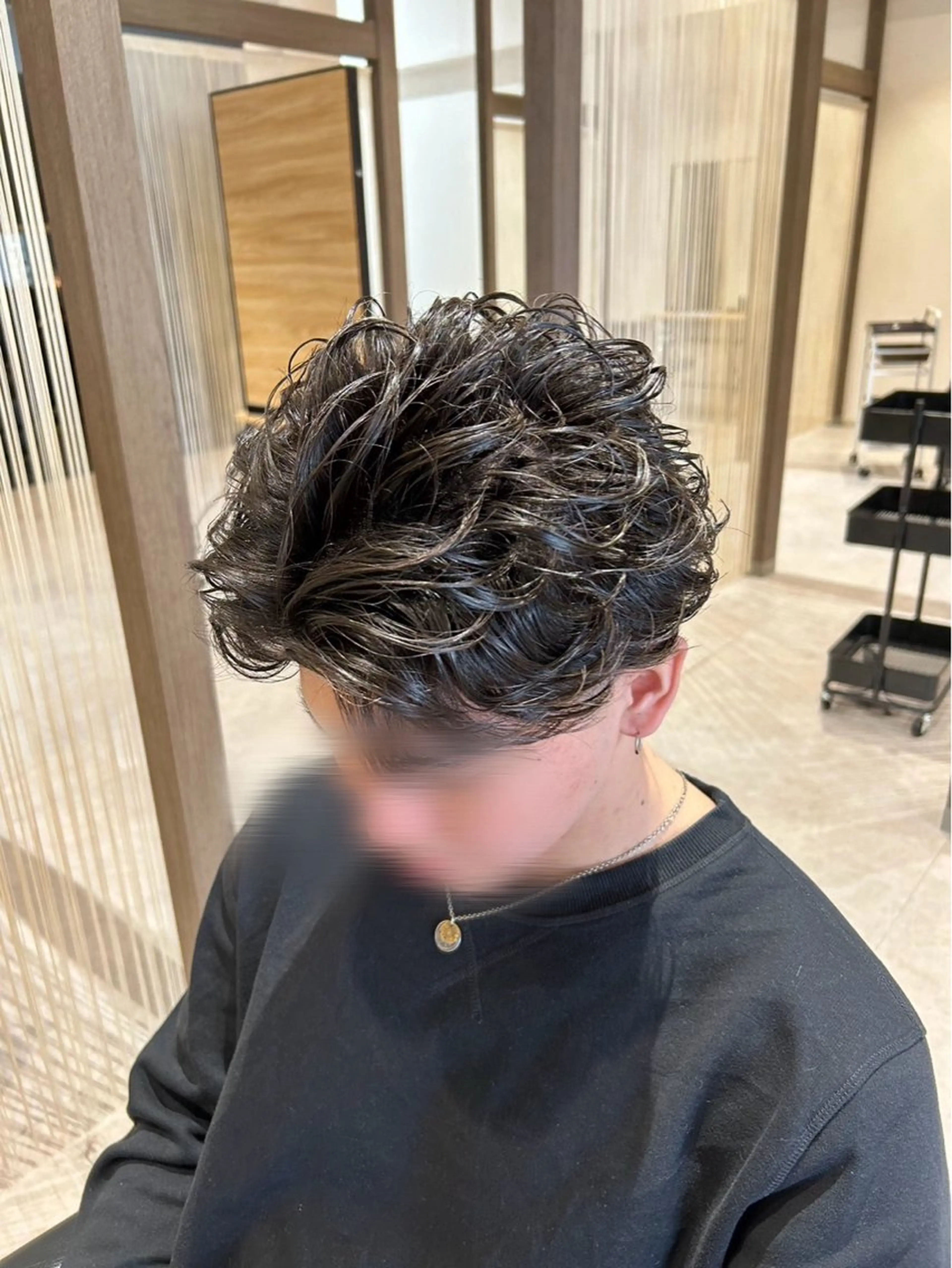 カラー パーマ 井圡 愛梨のヘアスタイル
