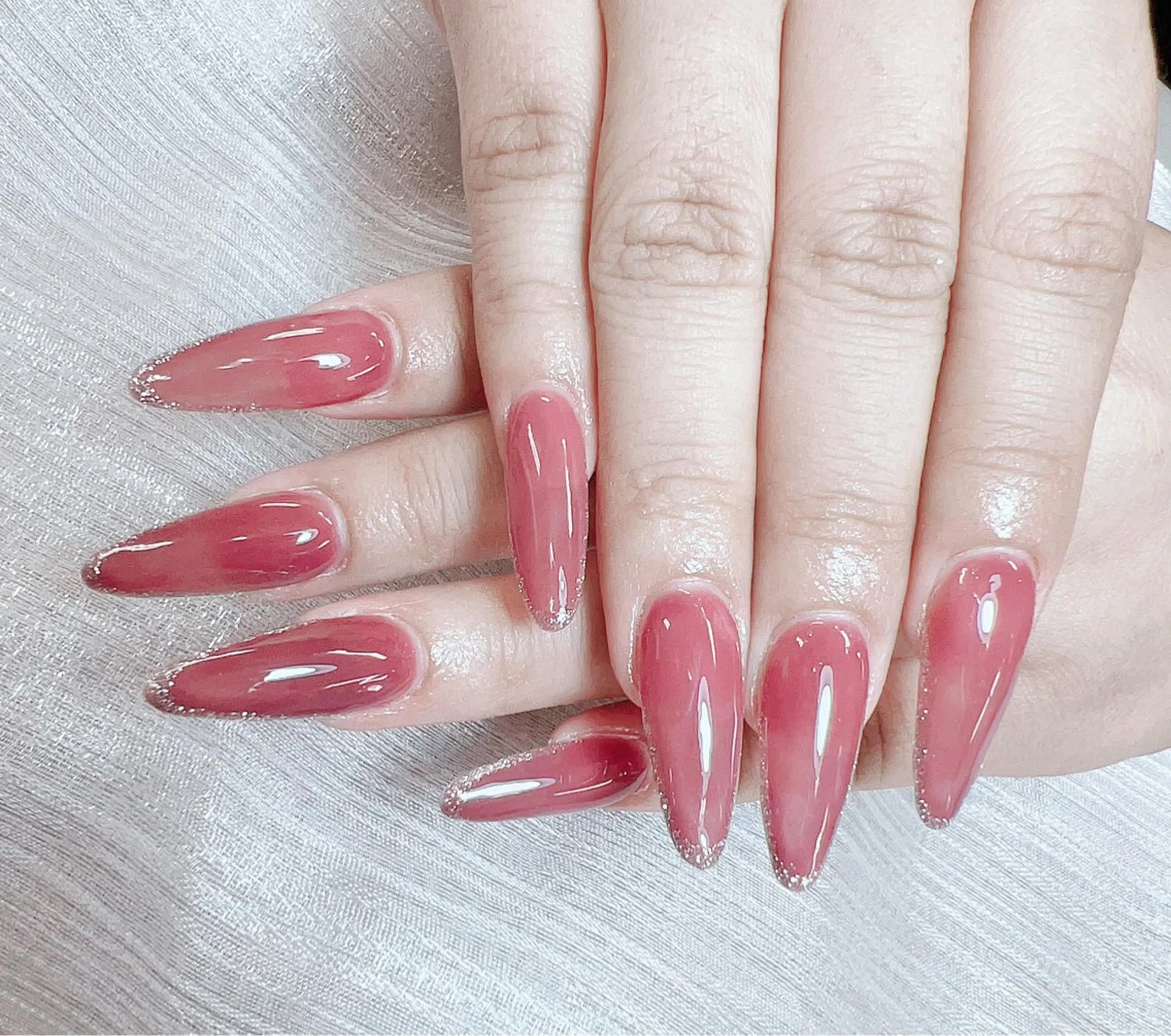 ネイル ハンドネイル 佐藤 依娜のネイルデザイン