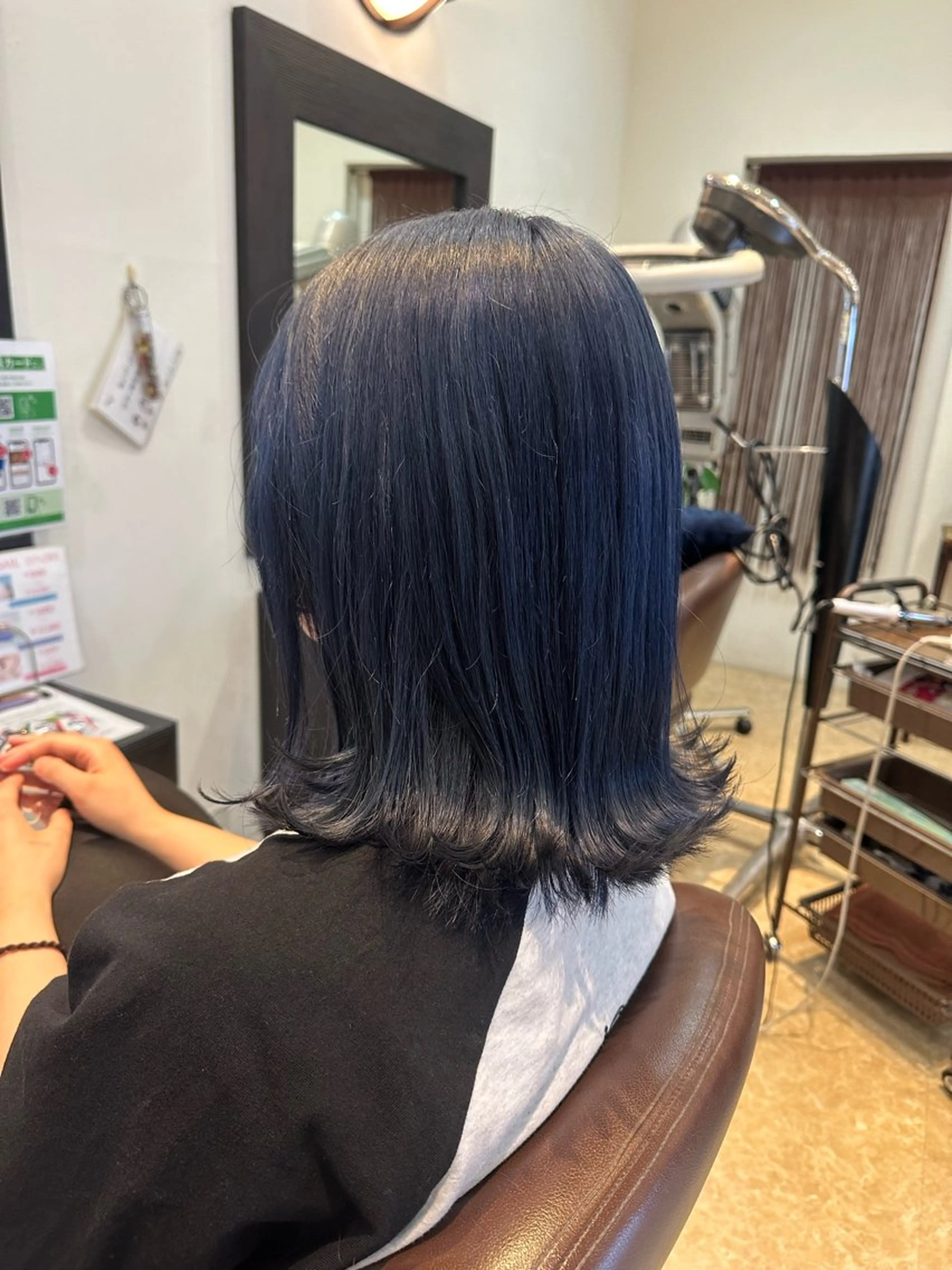 ミディアム カラー 保井 実奈美のヘアスタイル