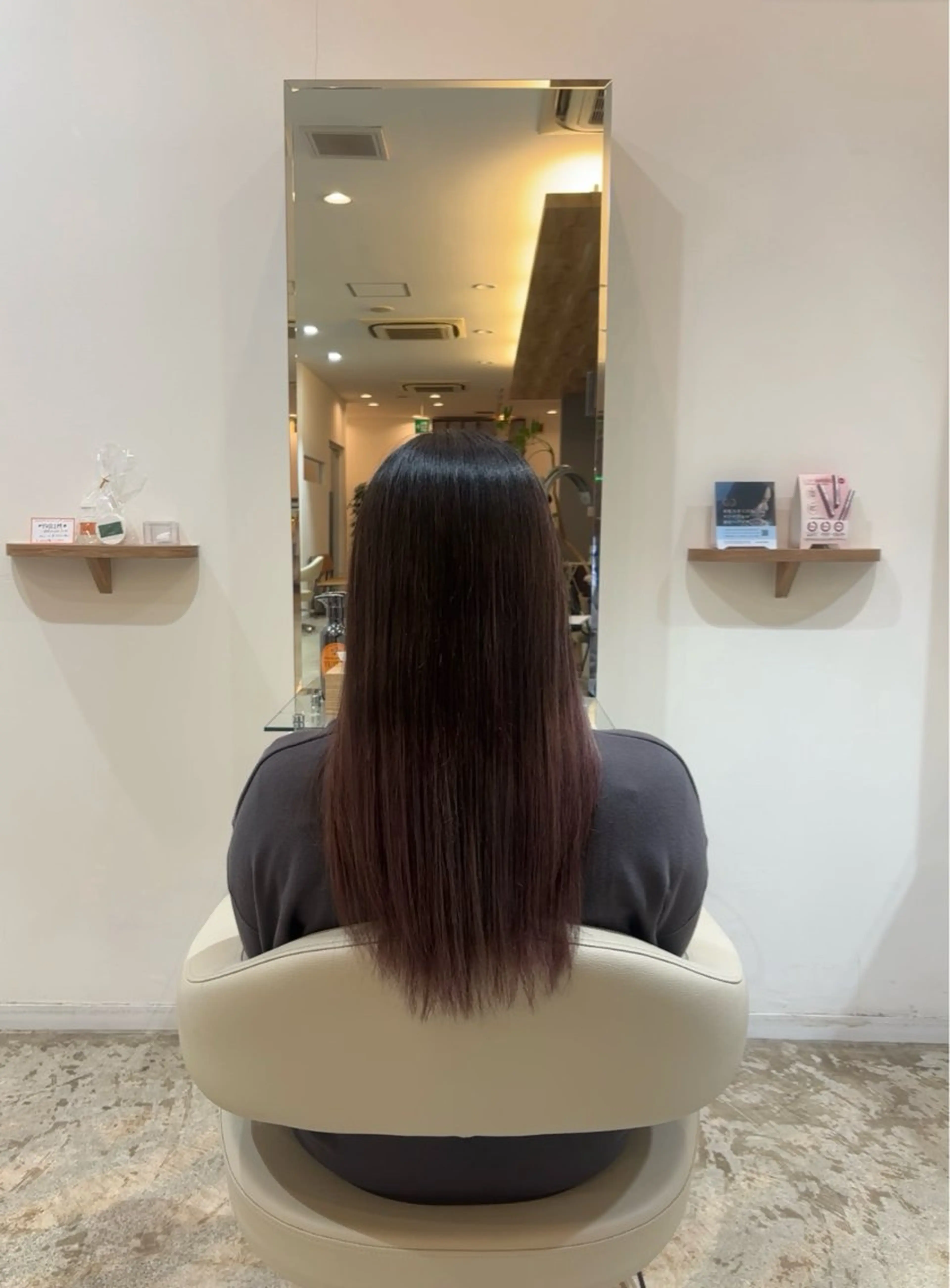 カラー 佐藤 優里のヘアスタイル