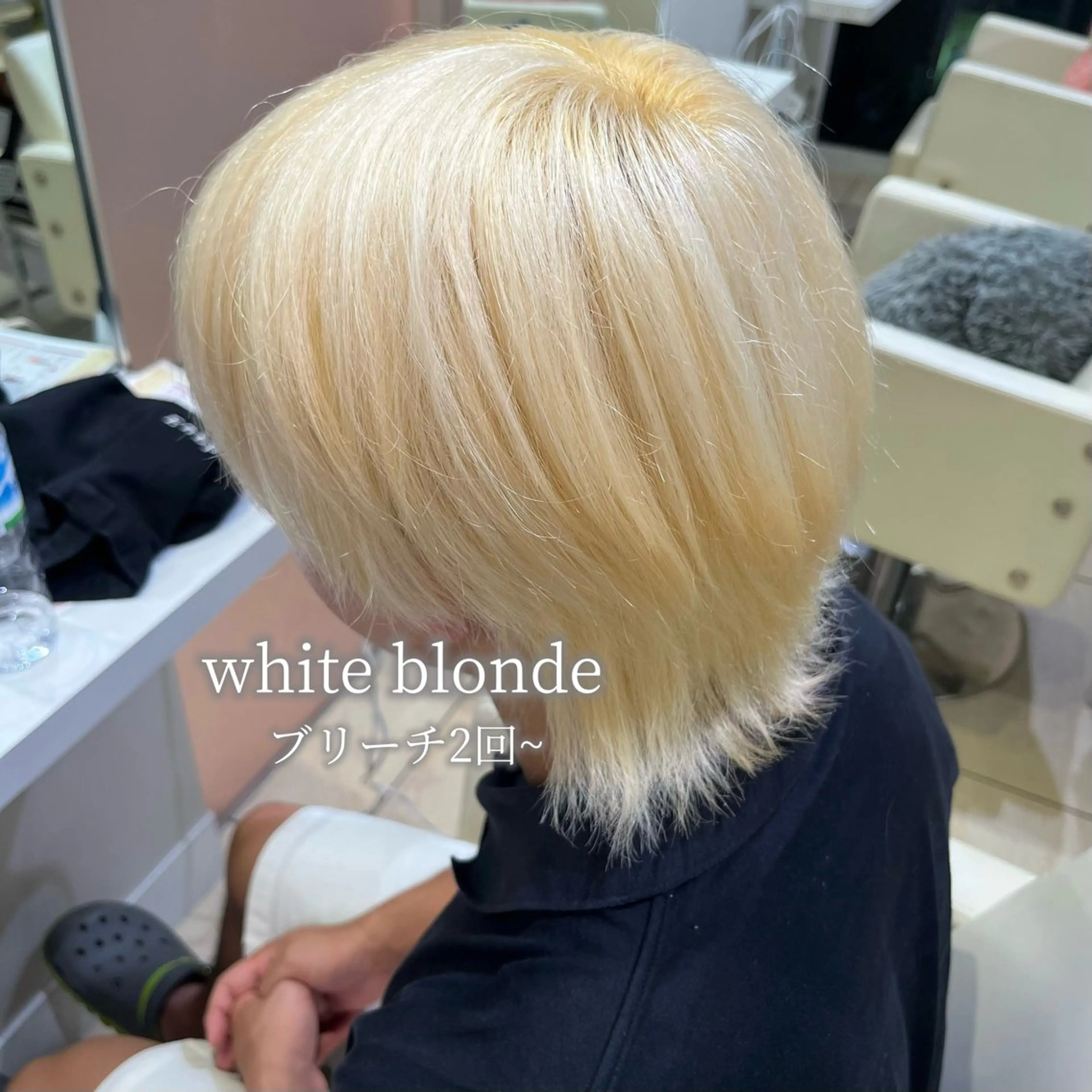 カラー ブリーチ ブロンド ホワイトブロンド ハイトーン×推し カラー💫Miyuのヘアスタイル