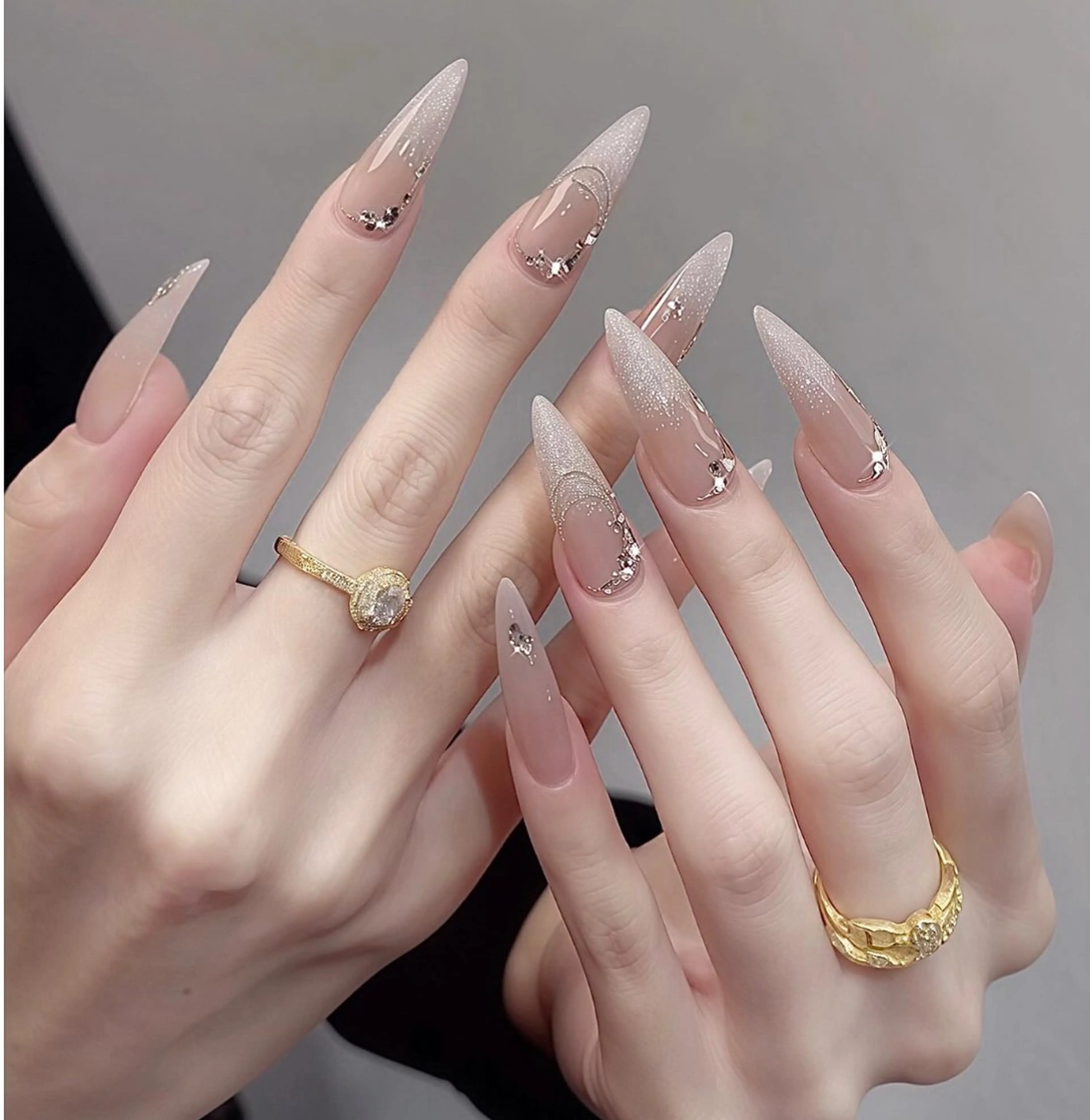 ネイル アートネイル フレンチネイル ジェルネイル キラキラネイル ニュアンスネイル ハンドネイル Ryu Nail YukiChanのネイルデザイン