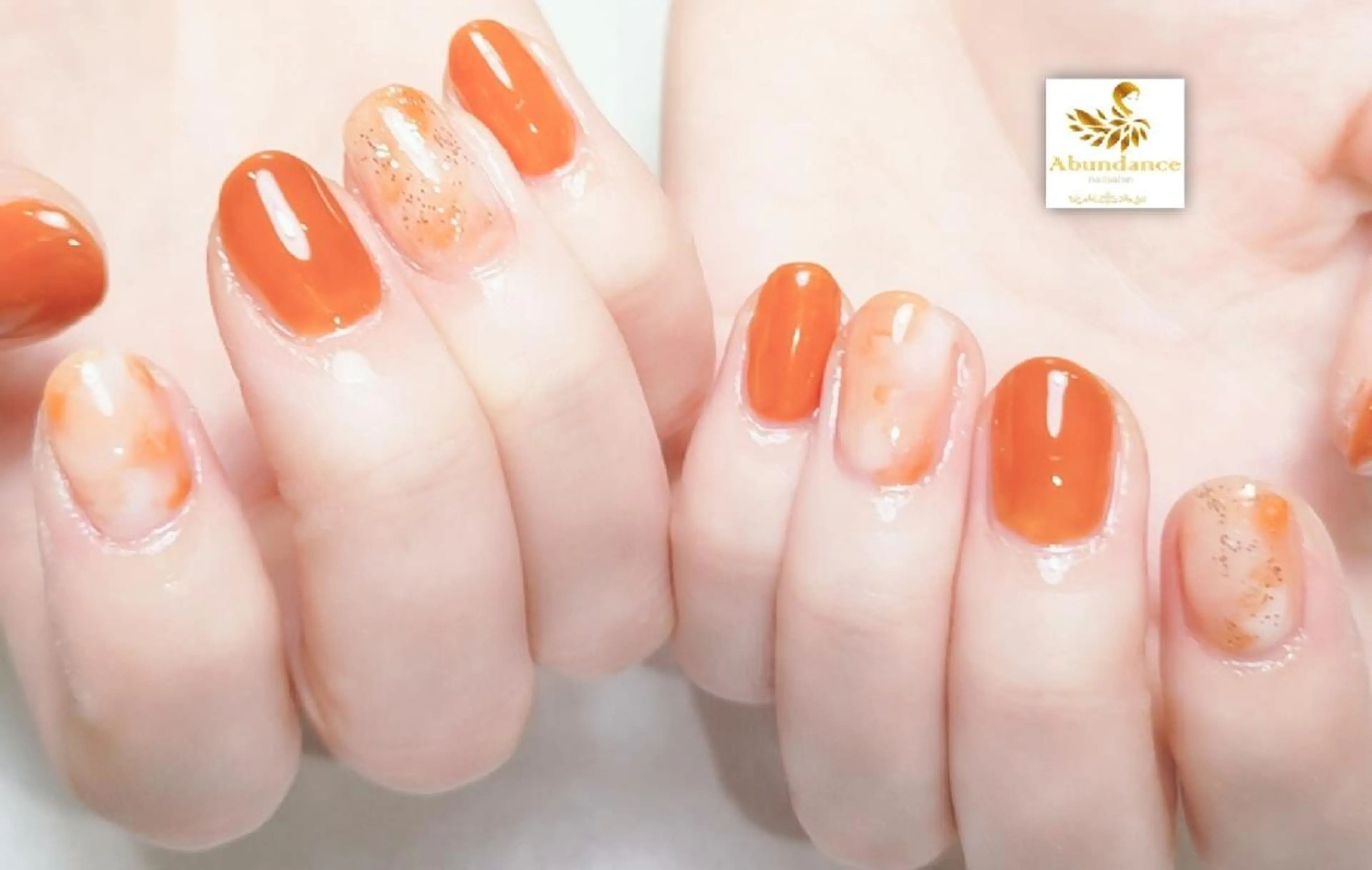 ショート ネイル ニュアンスネイル ハンドネイル 完全予約制個室サロン Abundancesのネイルデザイン