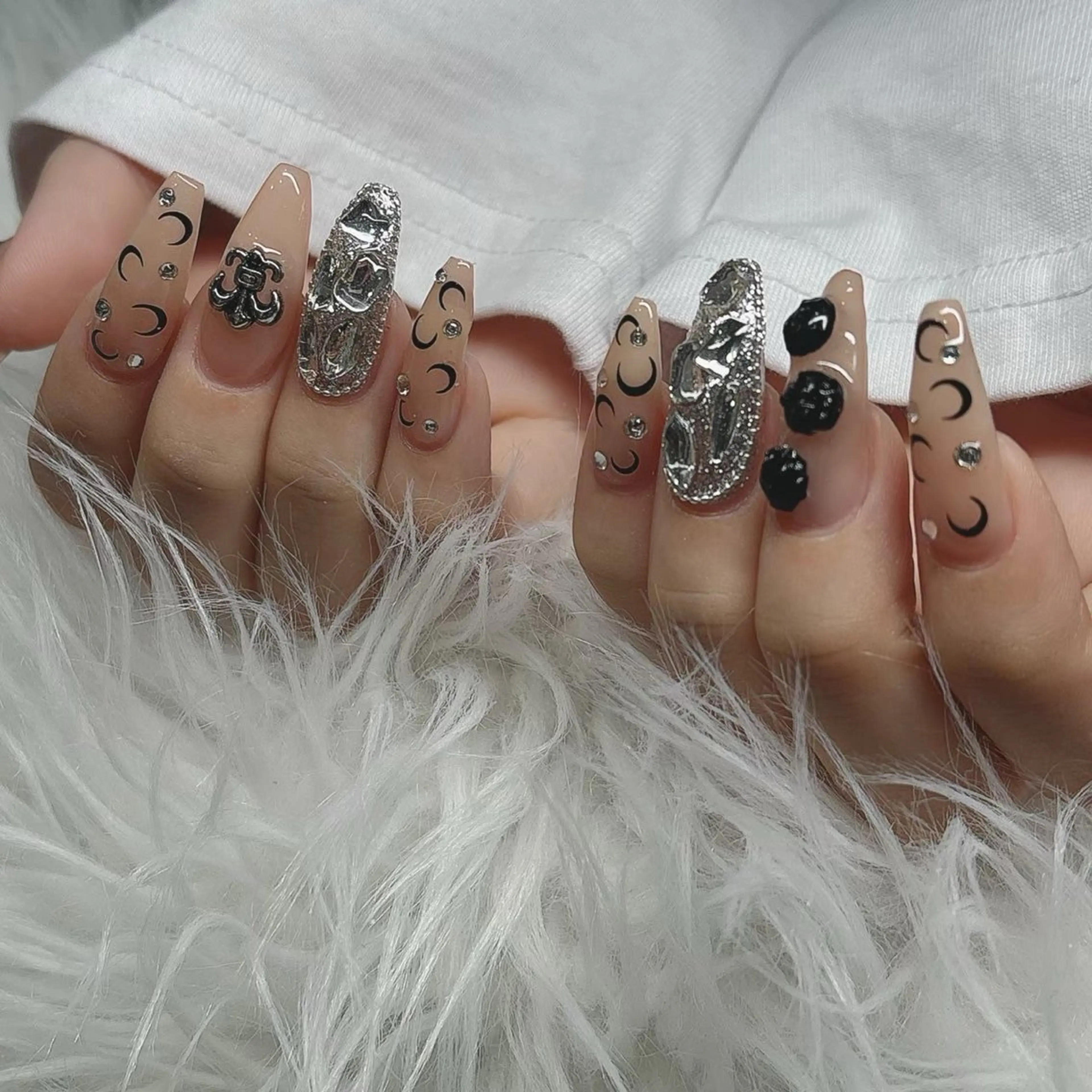 ネイル LIB VALLA Kanonのネイルデザイン