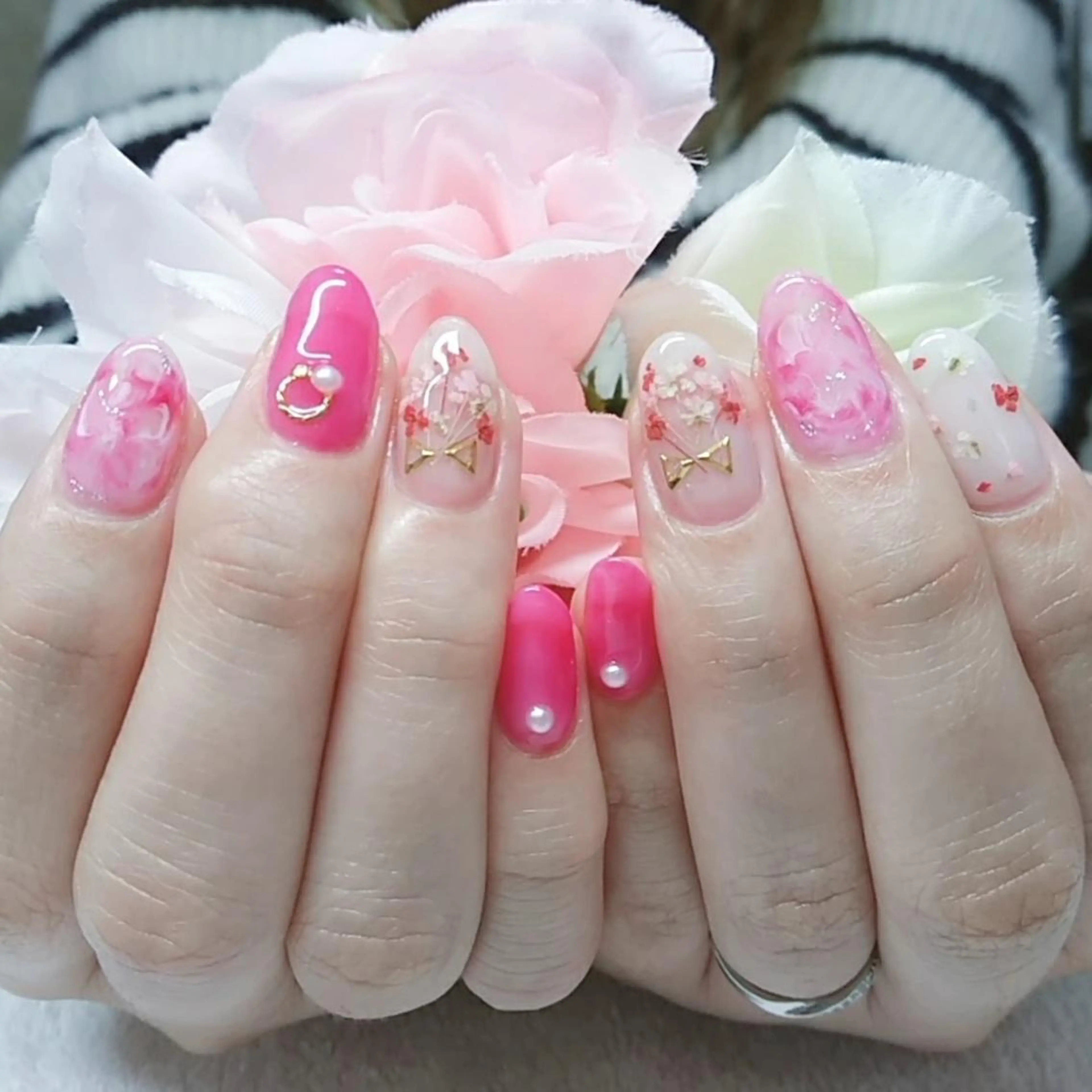 ネイル 柴崎 美幸のネイルデザイン