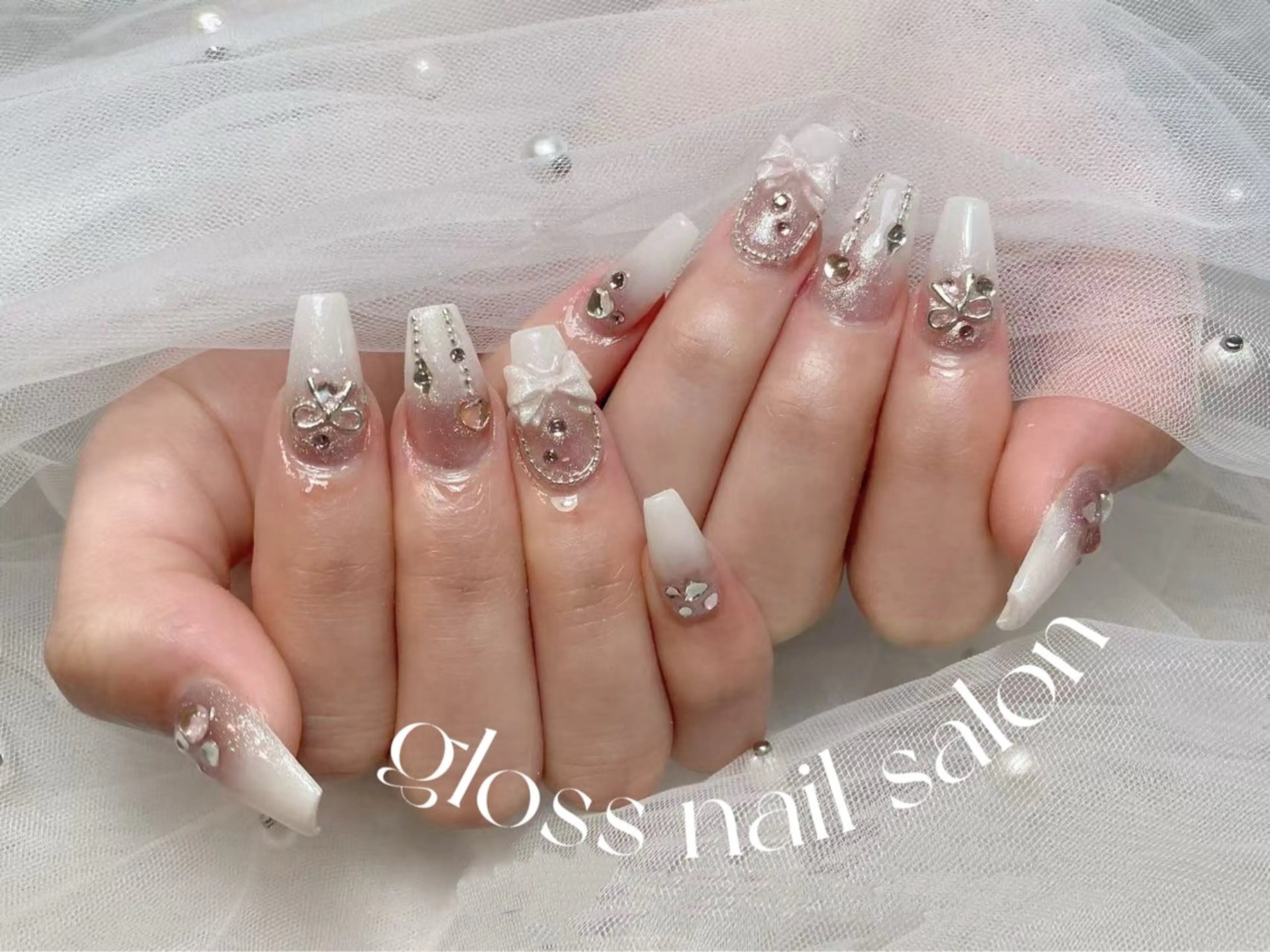 ネイル miho🍎 Gloss nailのネイルデザイン