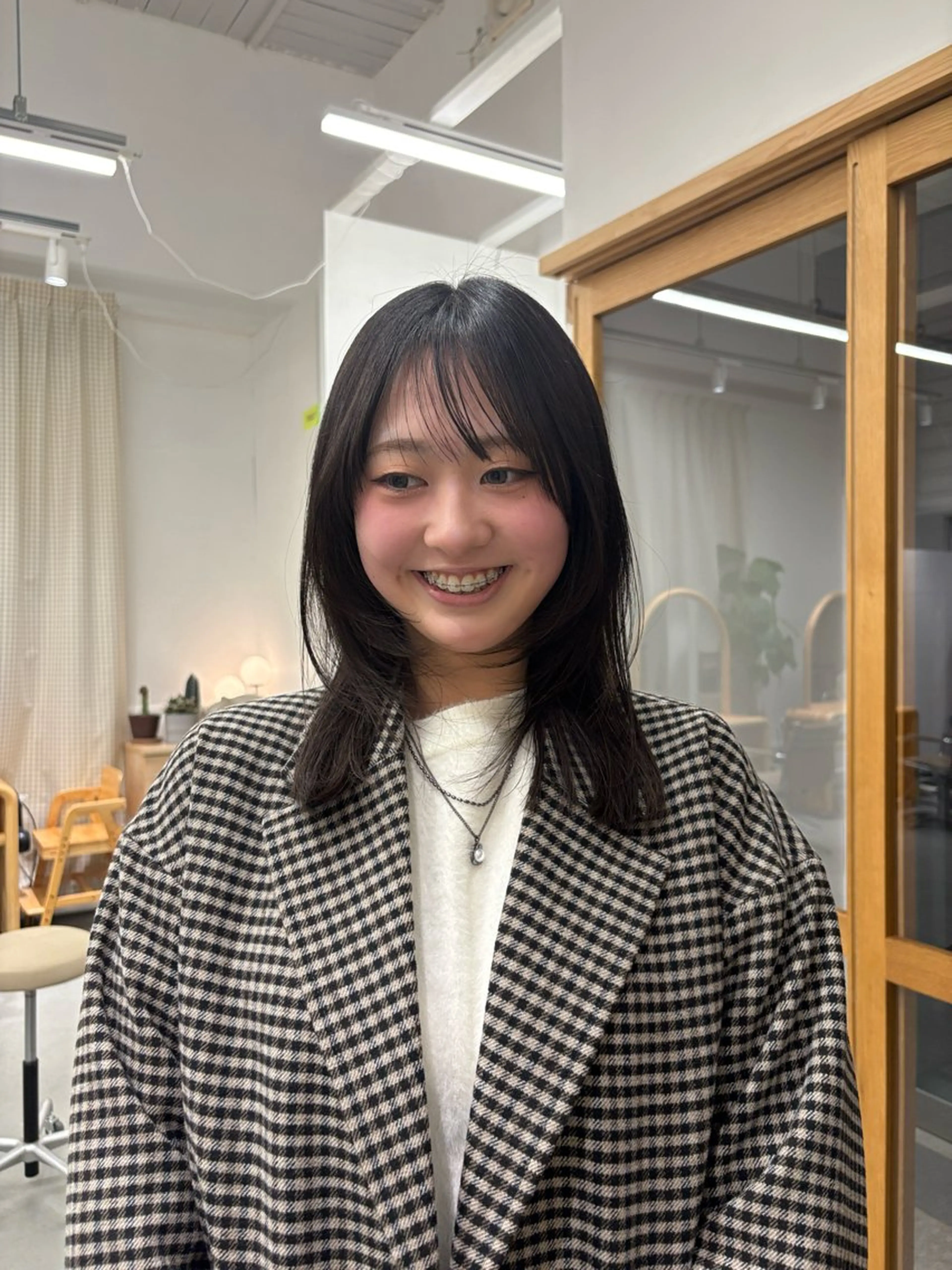 ミディアム HI所属・【HI / YA】 ｓｕｚｕのヘアスタイル