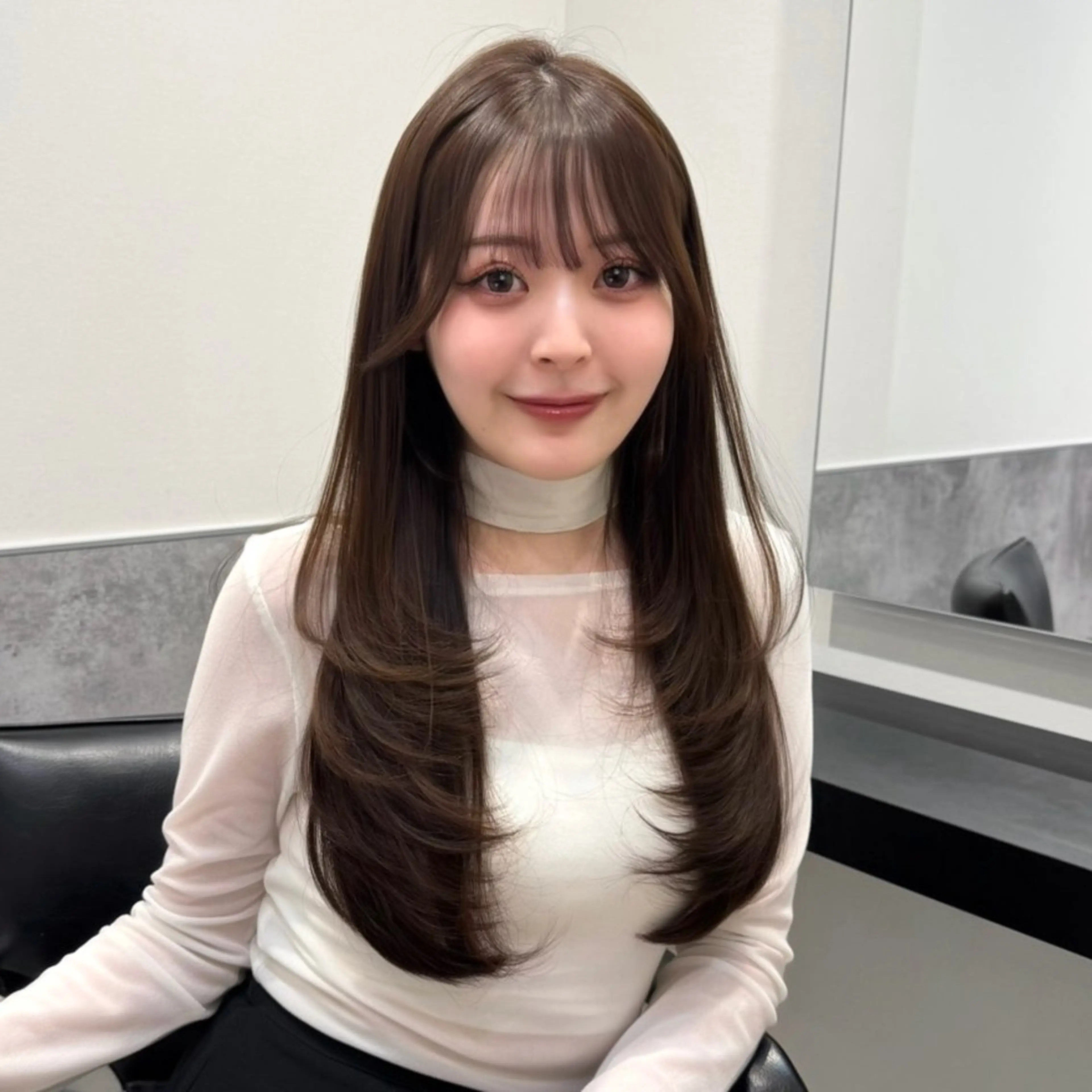 ロング カラー 透明感カラー グレージュ 顔周りカット レイヤーカット カット ヘアカラー トリートメント 韓国系支持率No.1 レイヤー特化/きょうのヘアスタイル