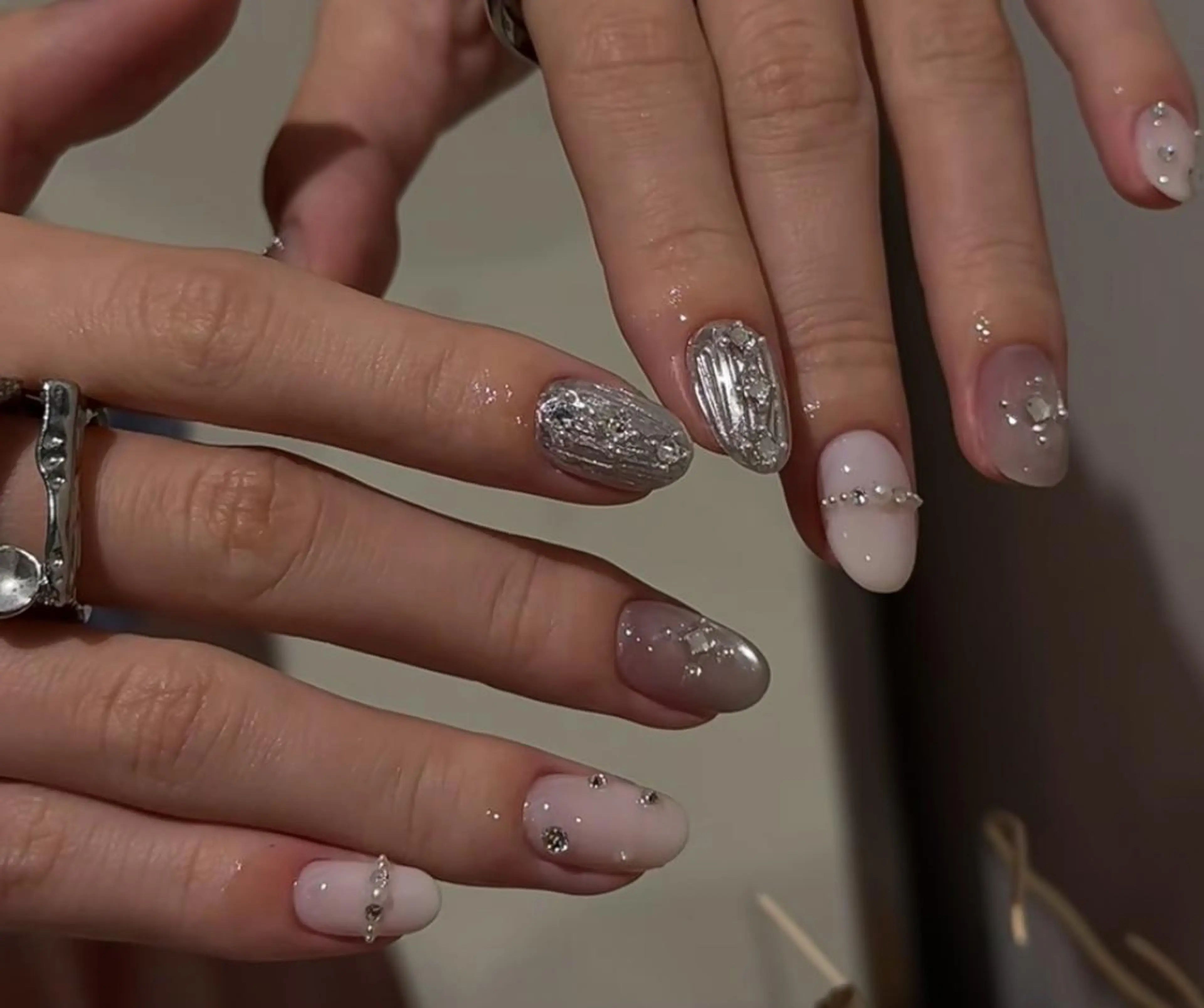 ネイル ハンドネイル 🎀 Ayaka_nailのネイルデザイン