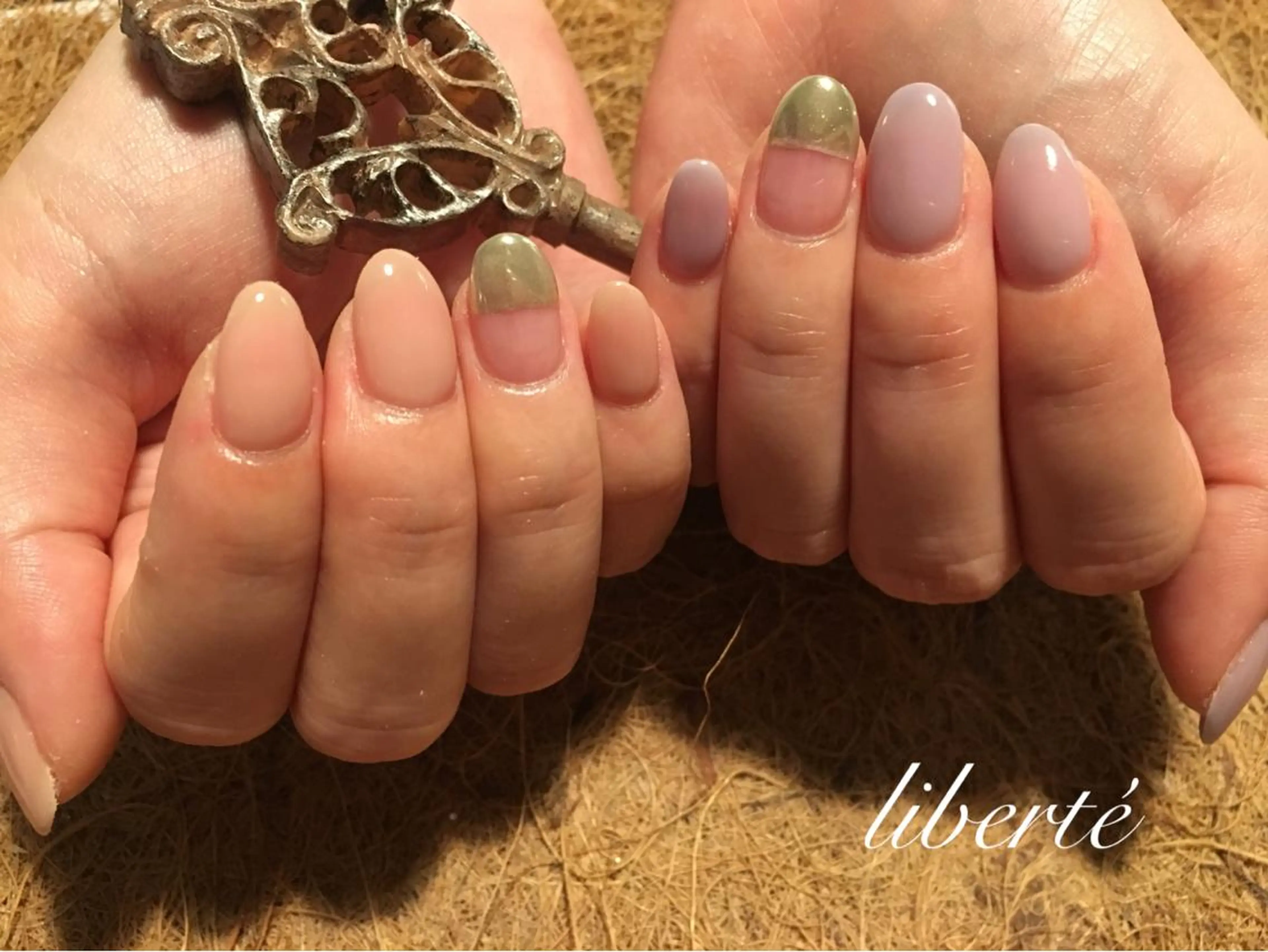 ネイル liberté (リベルテ)のネイルデザイン