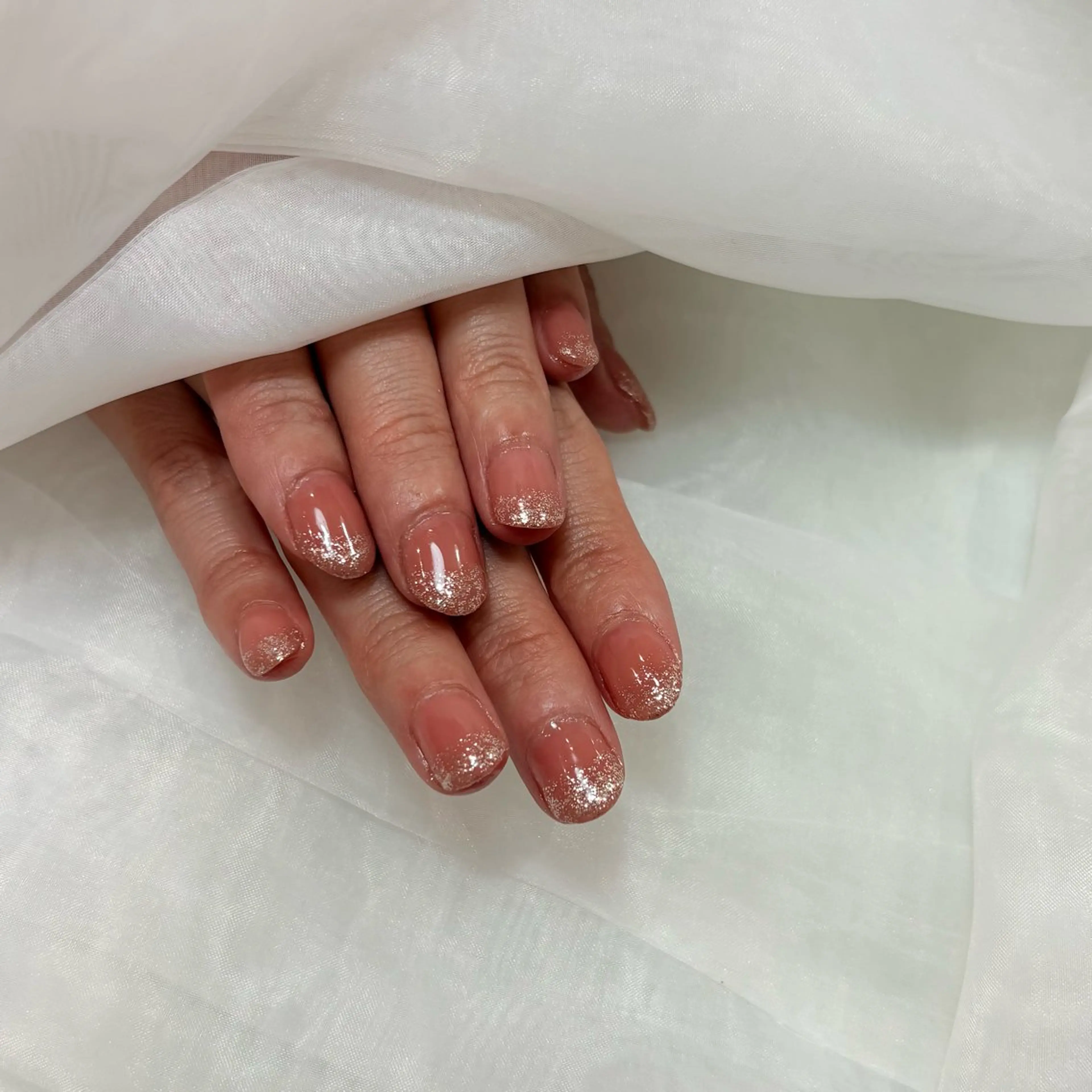 ショート イレジスティブル ネイルズのネイルデザイン