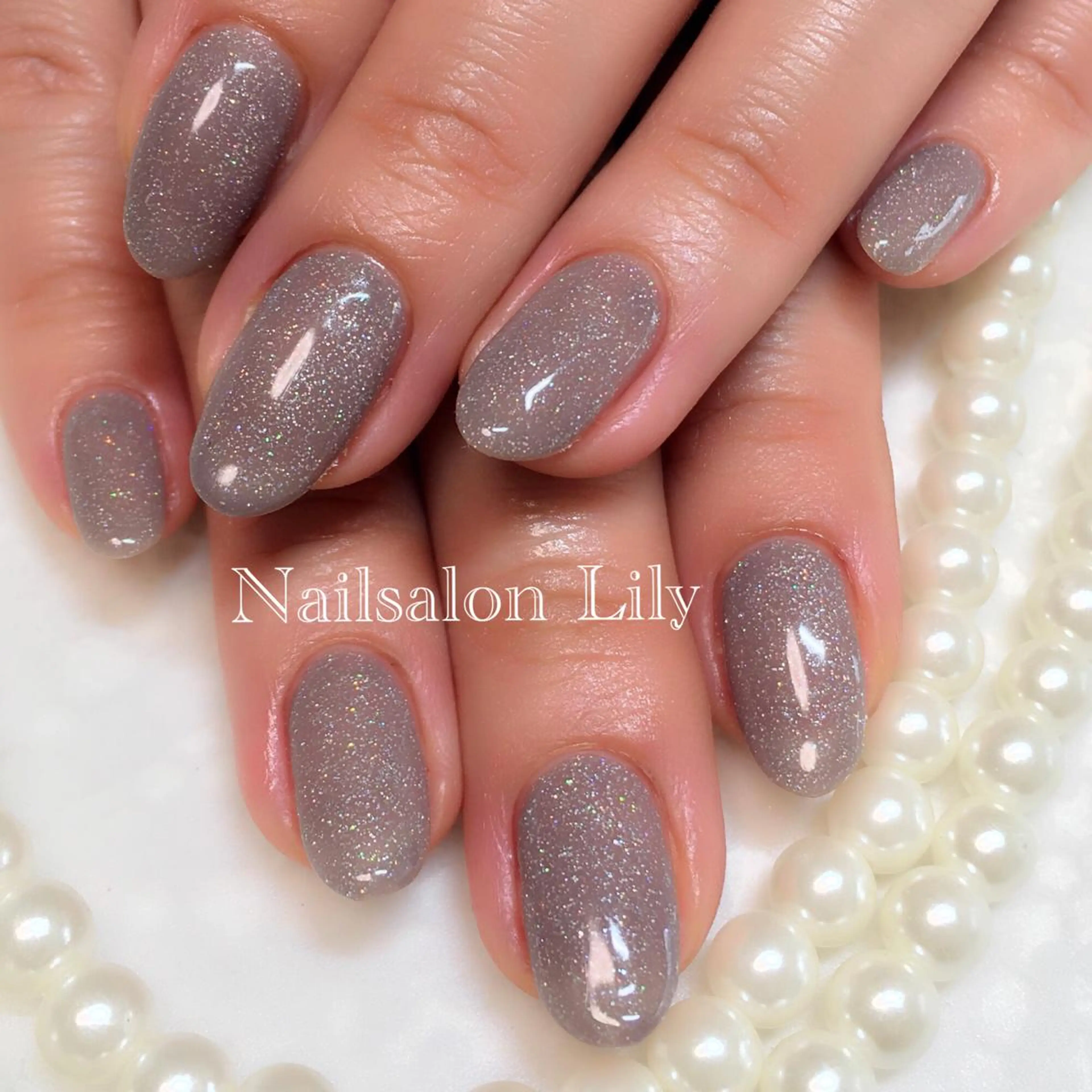 ネイル キラキラネイル ワンカラーネイル Lily*nail 🌻Mii🌻のネイルデザイン