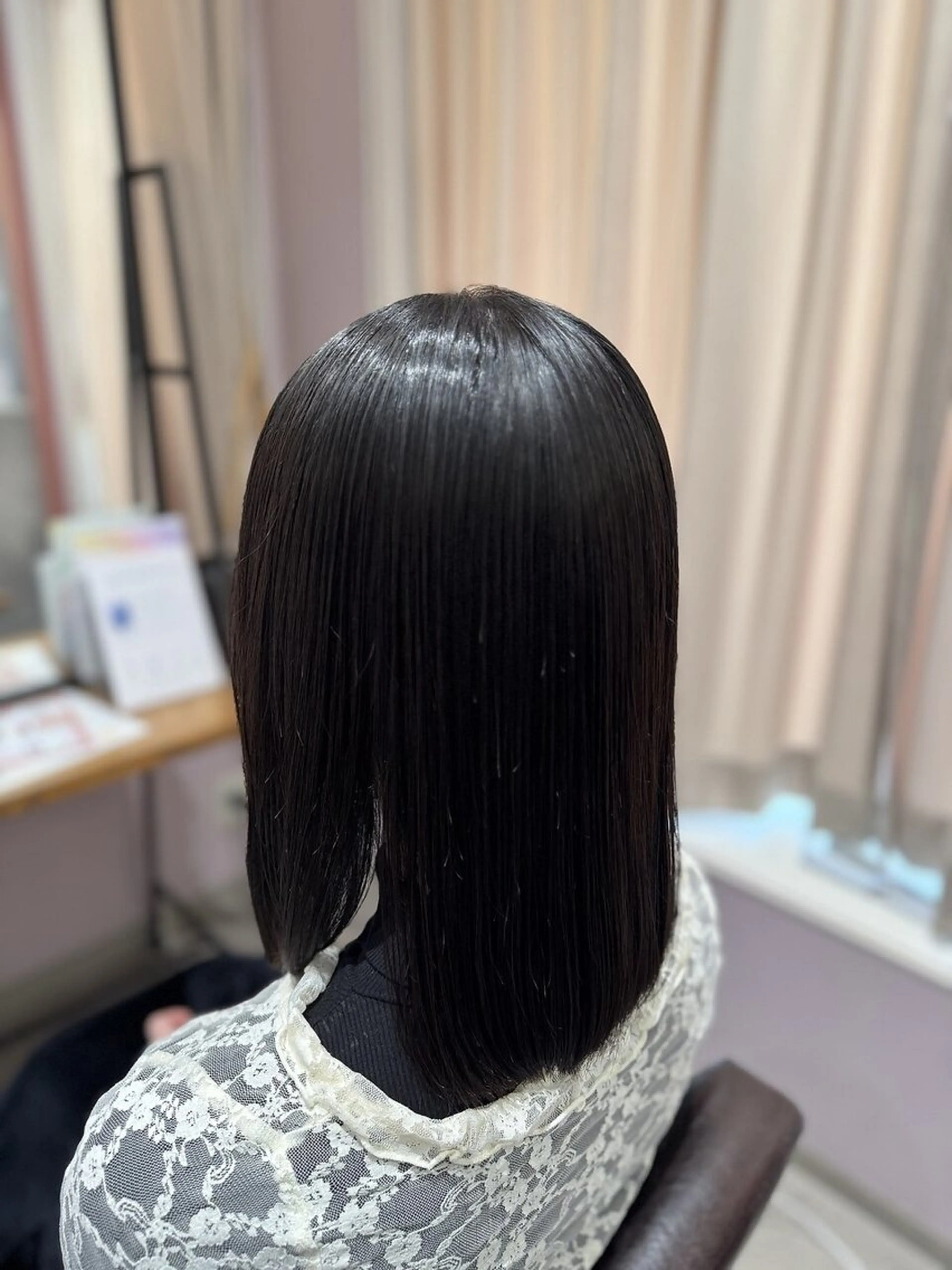 カラー 西原 愛紗のヘアスタイル
