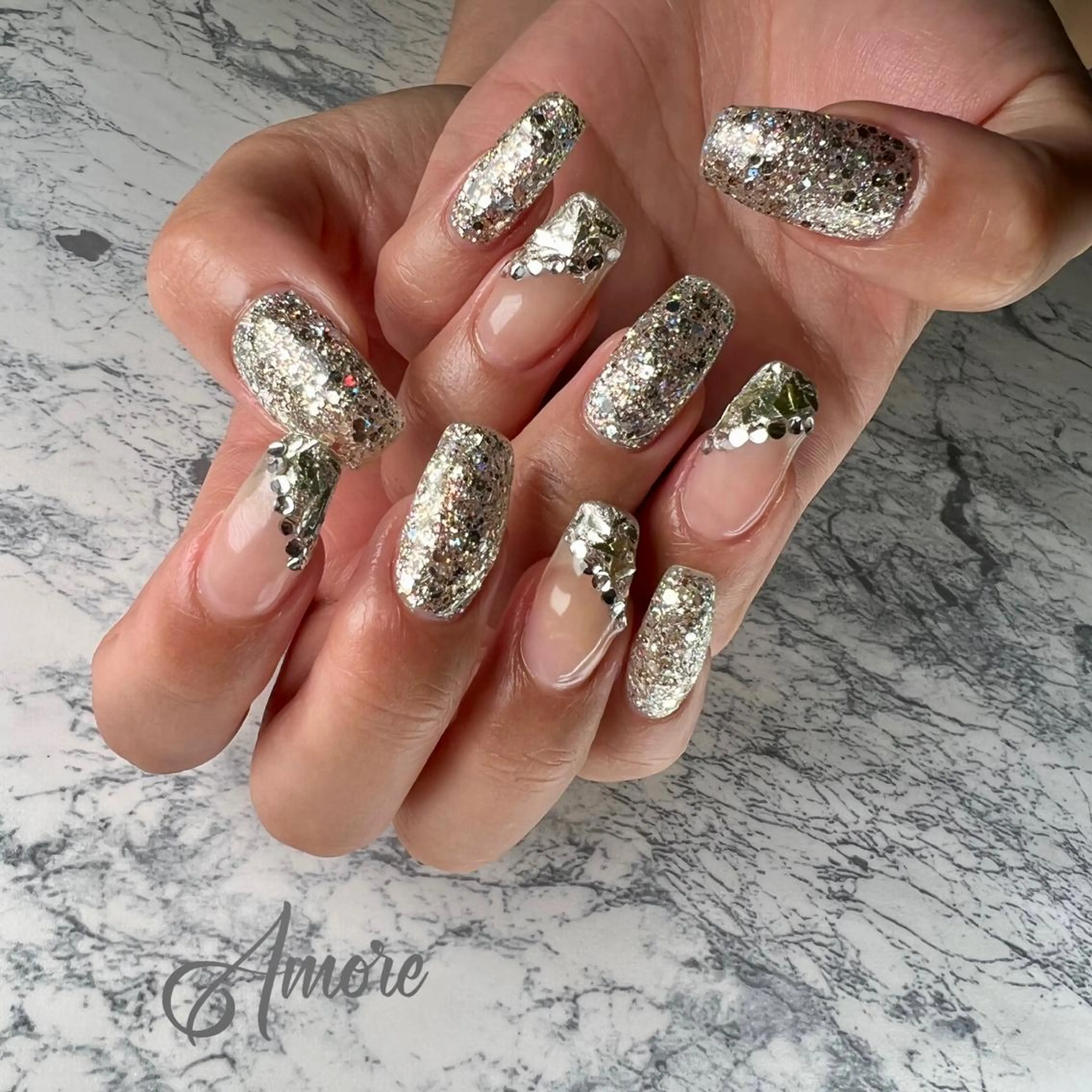 ネイル ジェルネイル 氷ネイル・うるうるネイル マグネットネイル ミラーネイル ニュアンスネイル You kyehwaのネイルデザイン