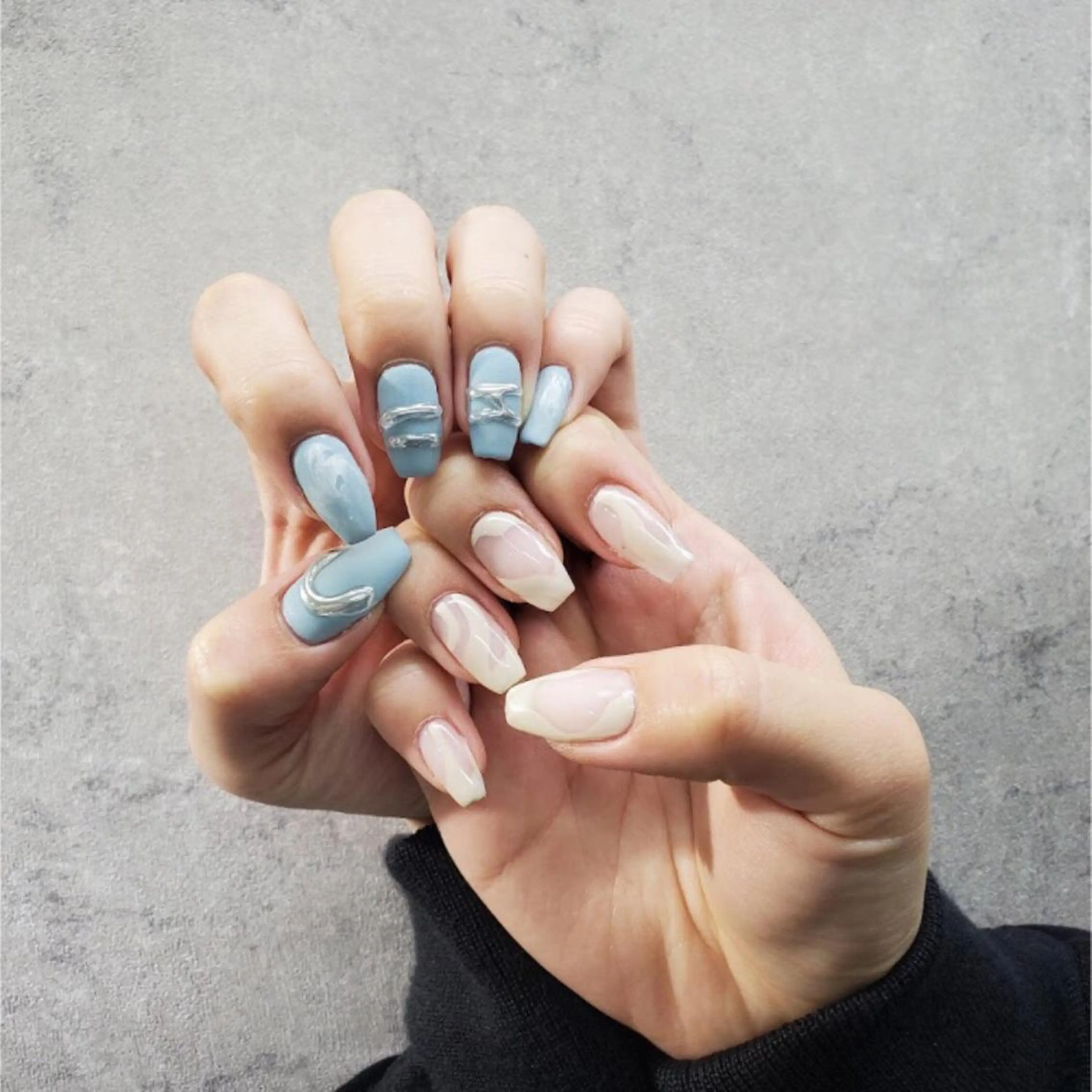 ネイル nailstudio eviz新宿店のネイルデザイン