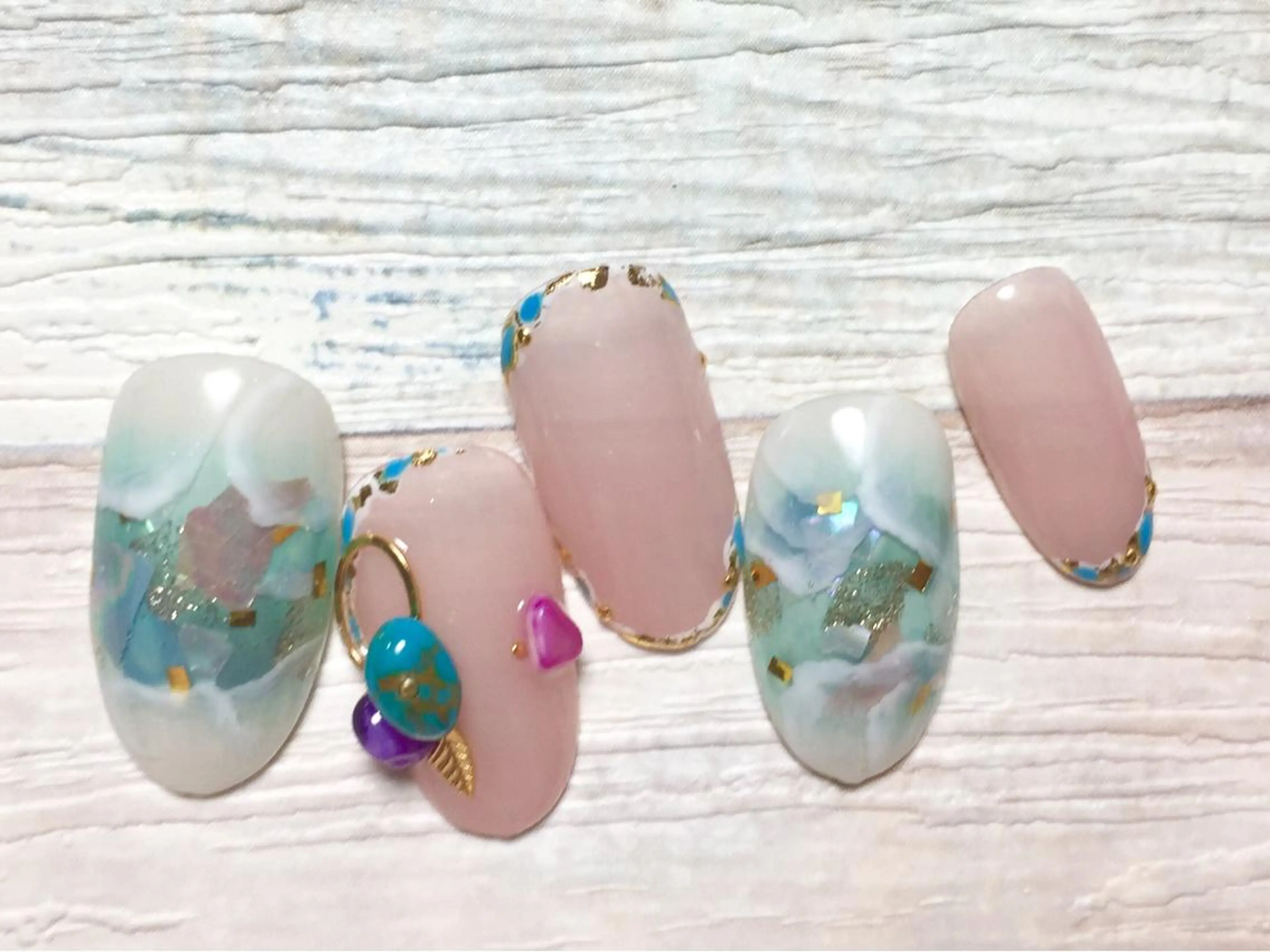 ネイル ハンドネイル ネイルサロン アティロンのネイルデザイン