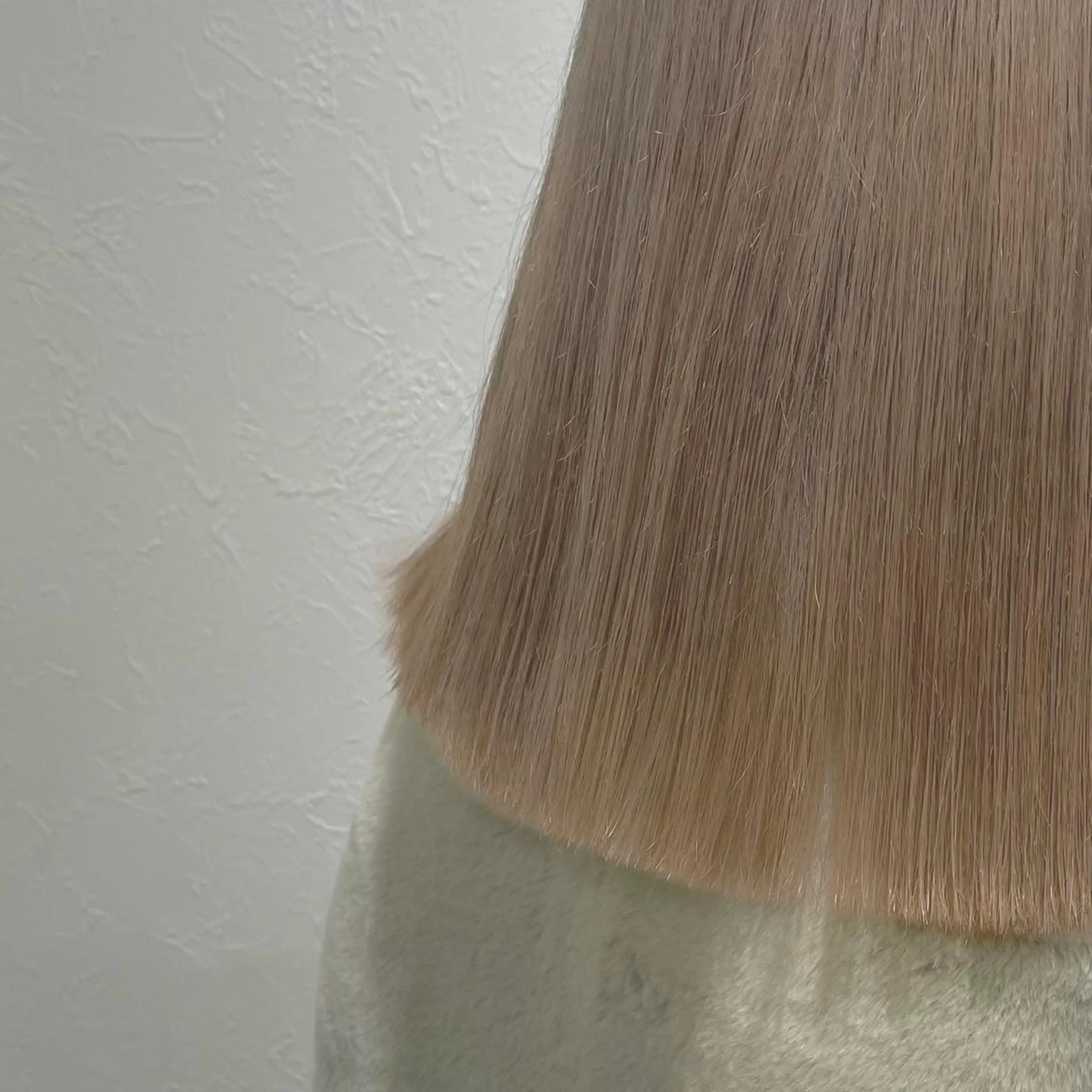 セミロング カラー shiho .のヘアスタイル