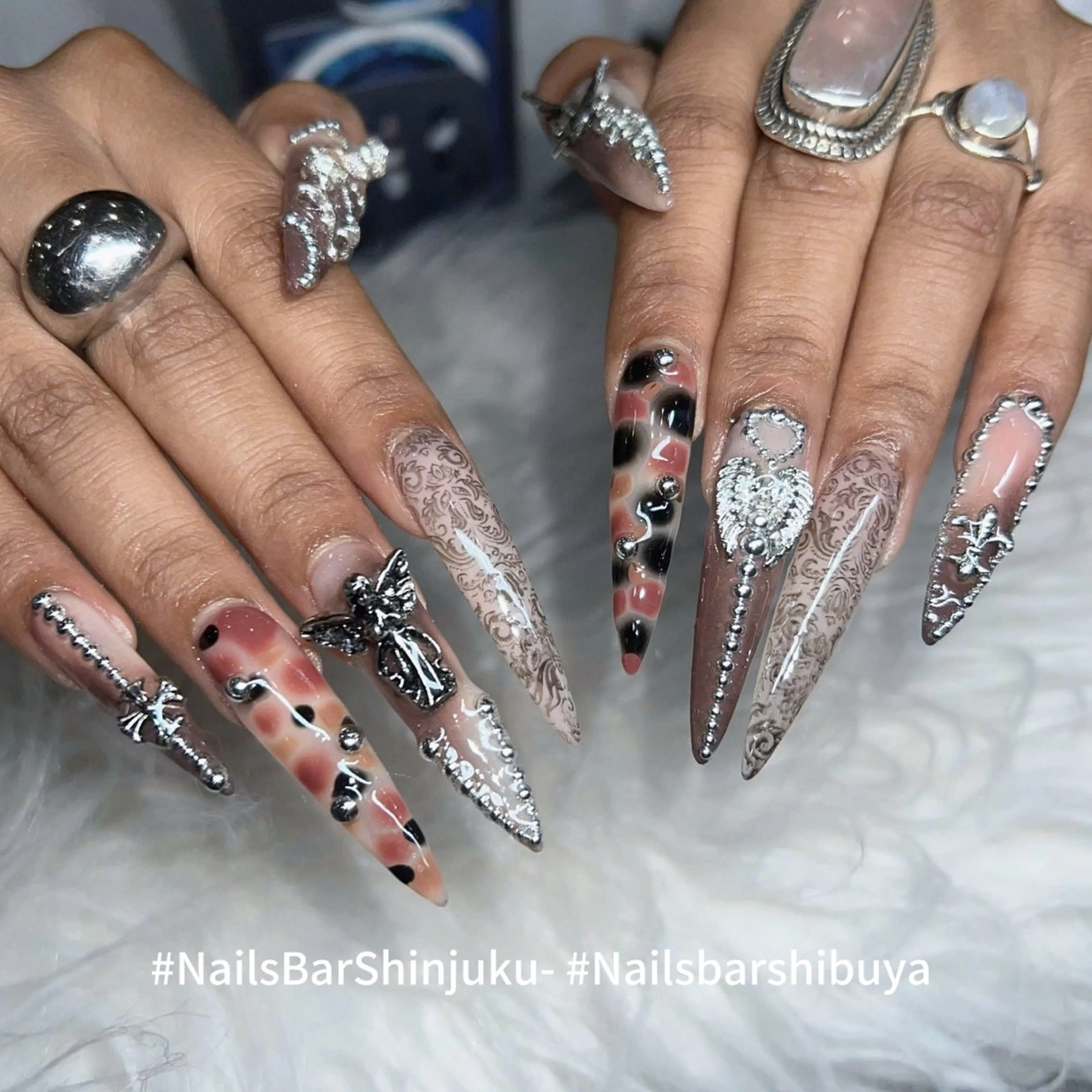 ネイル 長さ出し フレンチネイル ジェルネイル 韓国ネイル ロングネイル NAILS BAR SHINJUKUのネイルデザイン