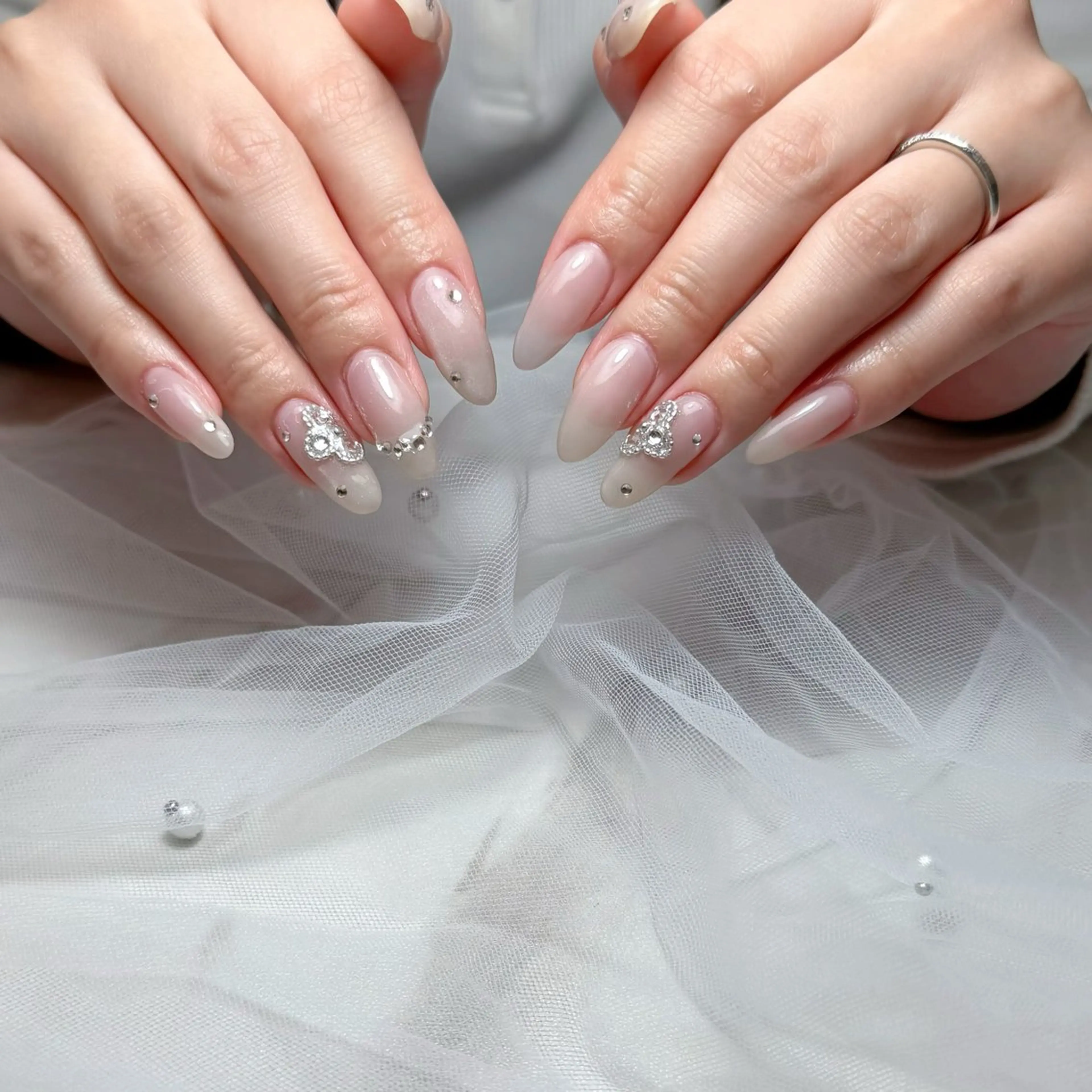 ネイル ハンドネイル mau🩵nail 堺筋本町｜心斎橋のネイルデザイン