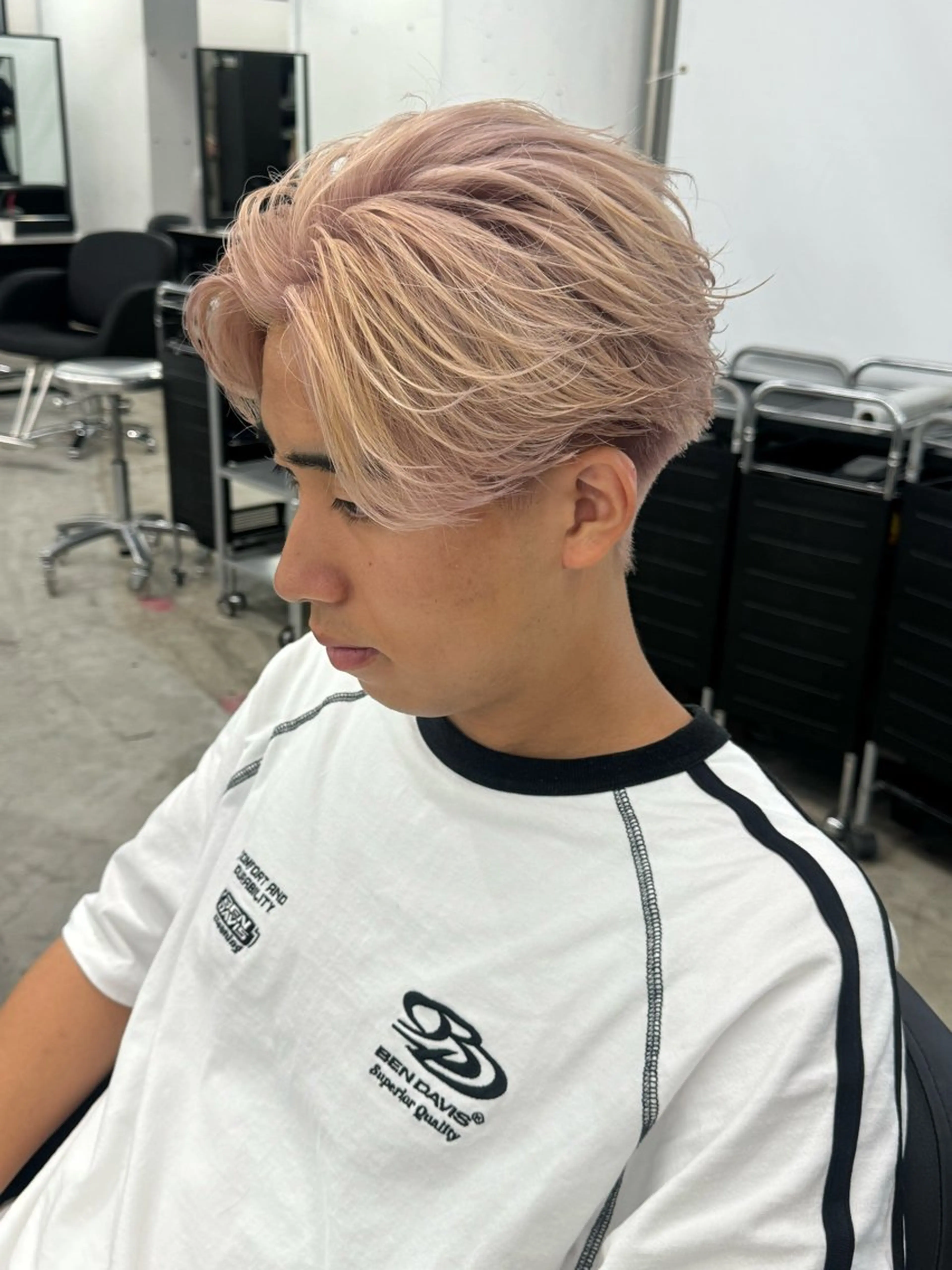 【✨Piaメンズ限定✨】カット➕ブリーチカラー➕ミルボントリートメント🌈(ミニモ学割)の写真