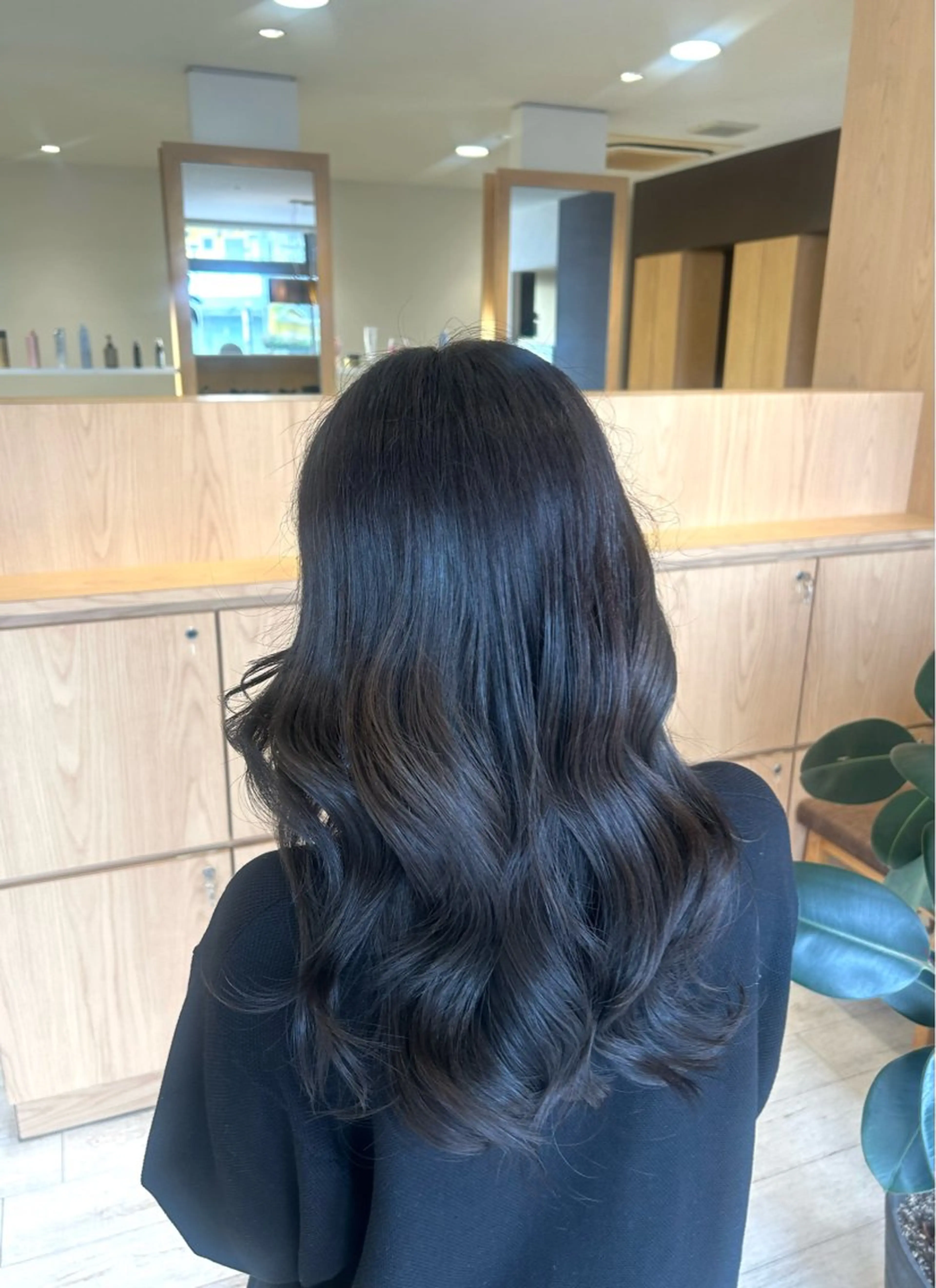 セミロング ヘアカラー 脇田 志穂のヘアスタイル