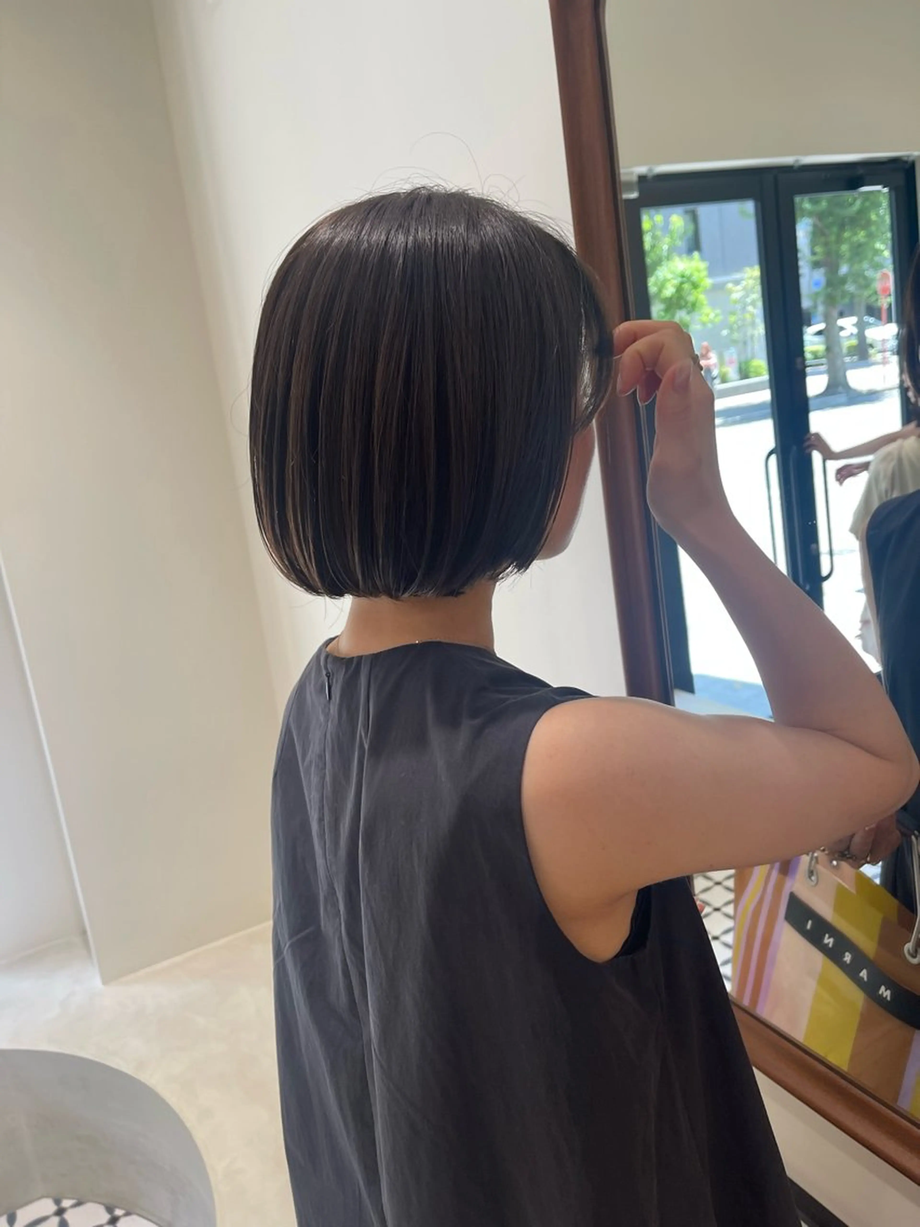ショート アッシュ アッシュブラウン ボブ カット ヘアカラー トリートメント 蜂須賀🐝縮毛矯正 ストレートパーマのヘアスタイル