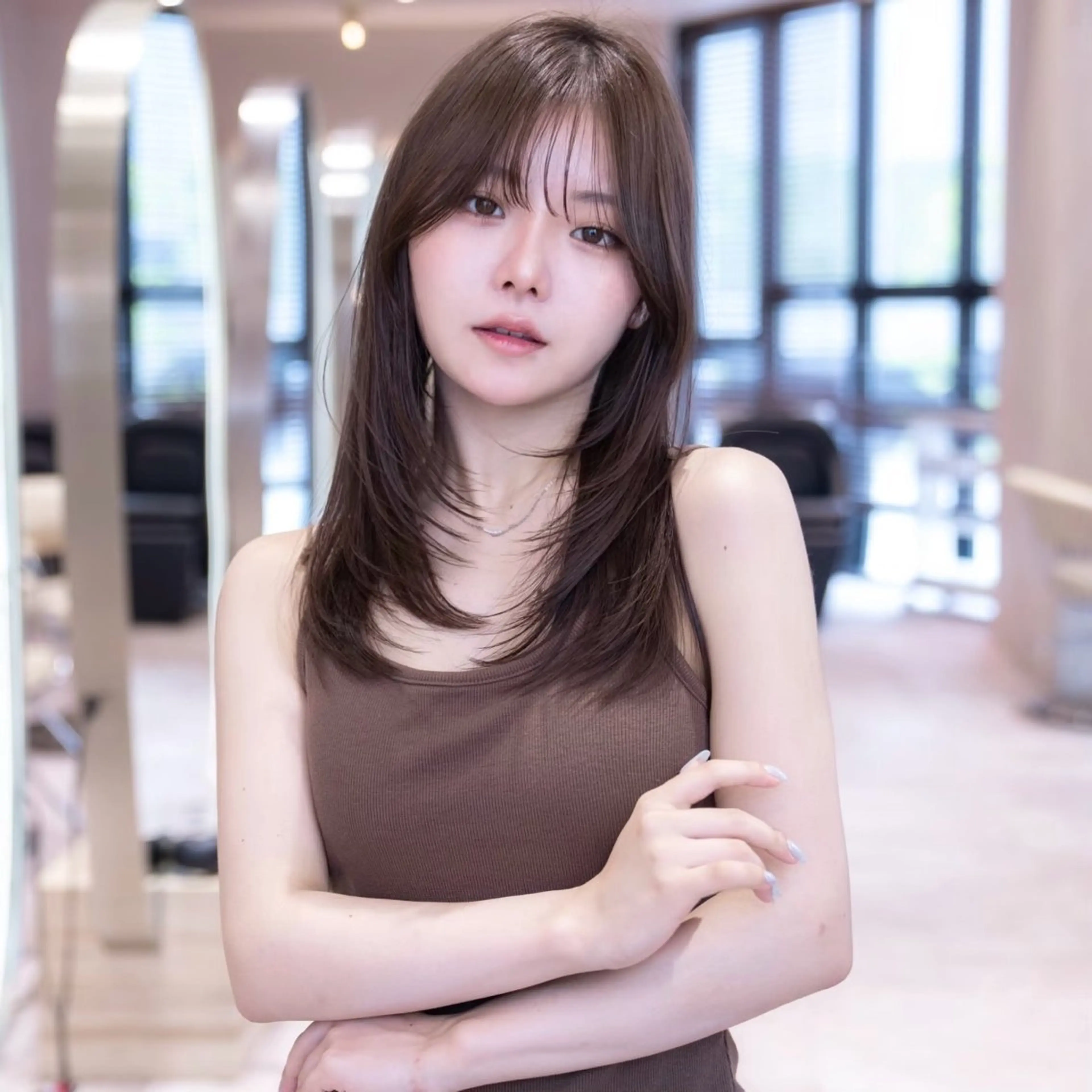 セミロング ボブ 顔まわりレイヤー 顔周りカット ハッシュカット 髪質改善 原宿/韓国/髪質改善 /レイヤー/ボブのヘアスタイル