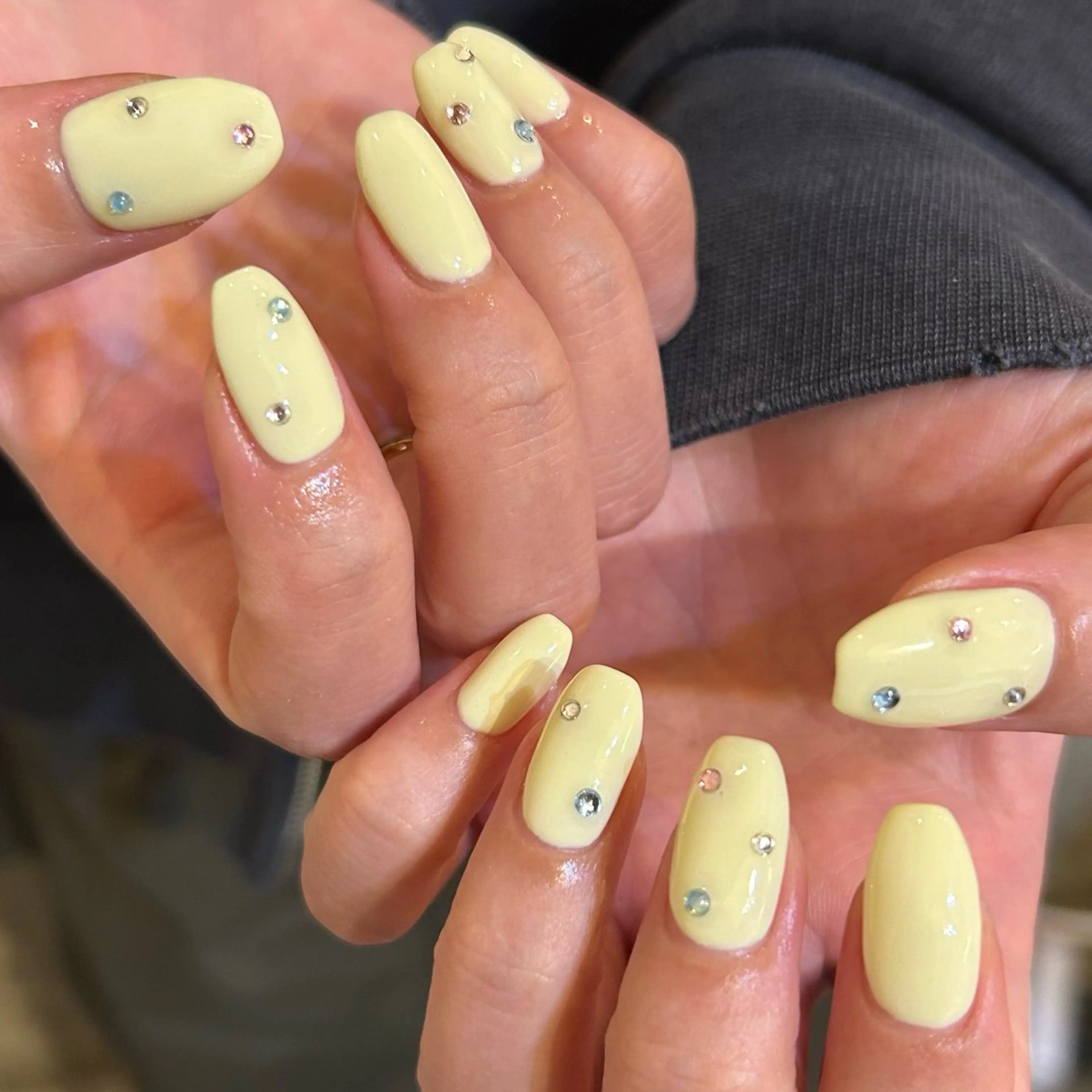 ネイル ハンドネイル Yumi シンプルネイルのネイルデザイン