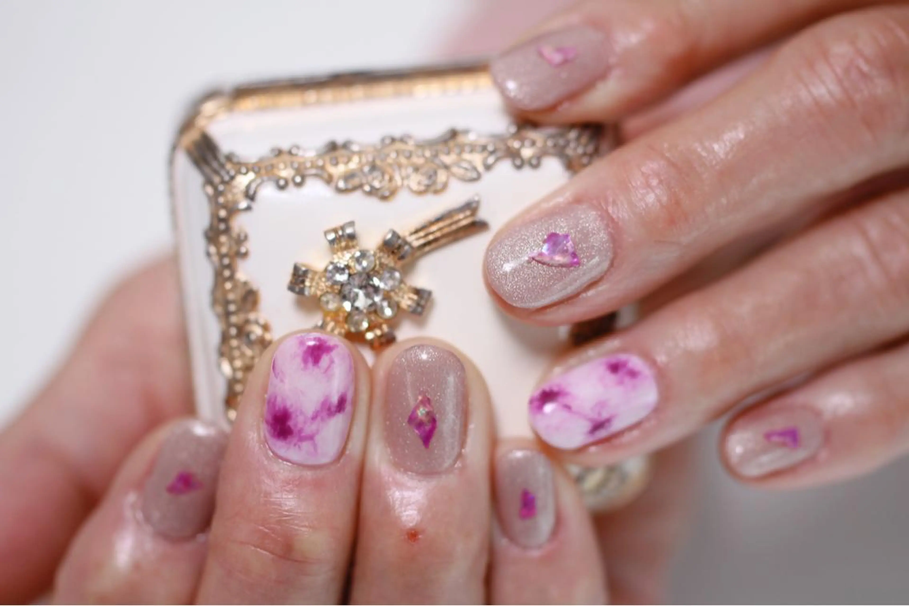 ネイル アートネイル ジェルネイル ママリンド　志村坂上店所属・しみ えんのネイルデザイン