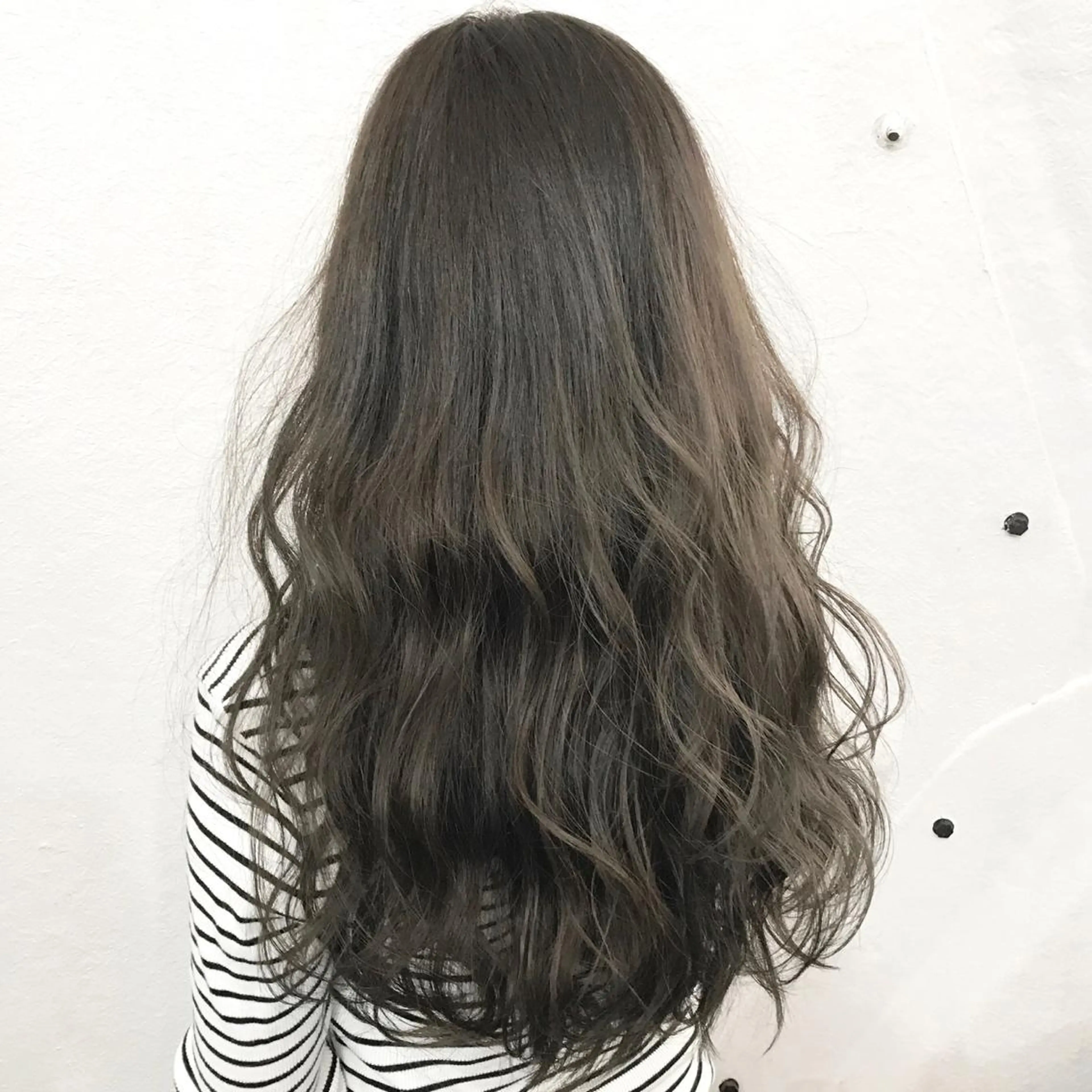 カラー アッシュ ブリーチ ラベンダーカラー ラベンダーアッシュ サロウィン所属・K-POP好き美容師 🇰🇷Kai.Yのヘアスタイル