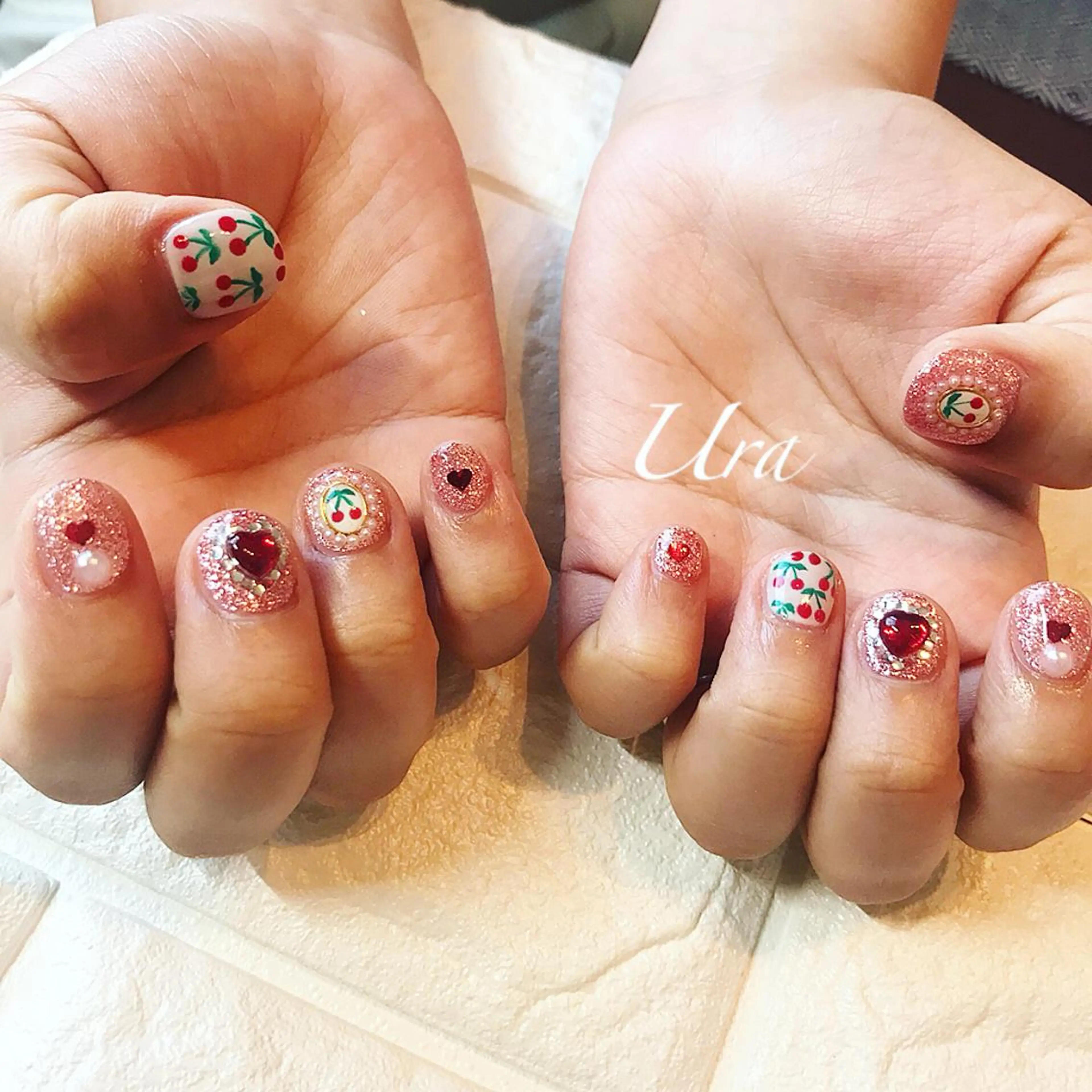 ネイル UrakoNail 《nail》のネイルデザイン