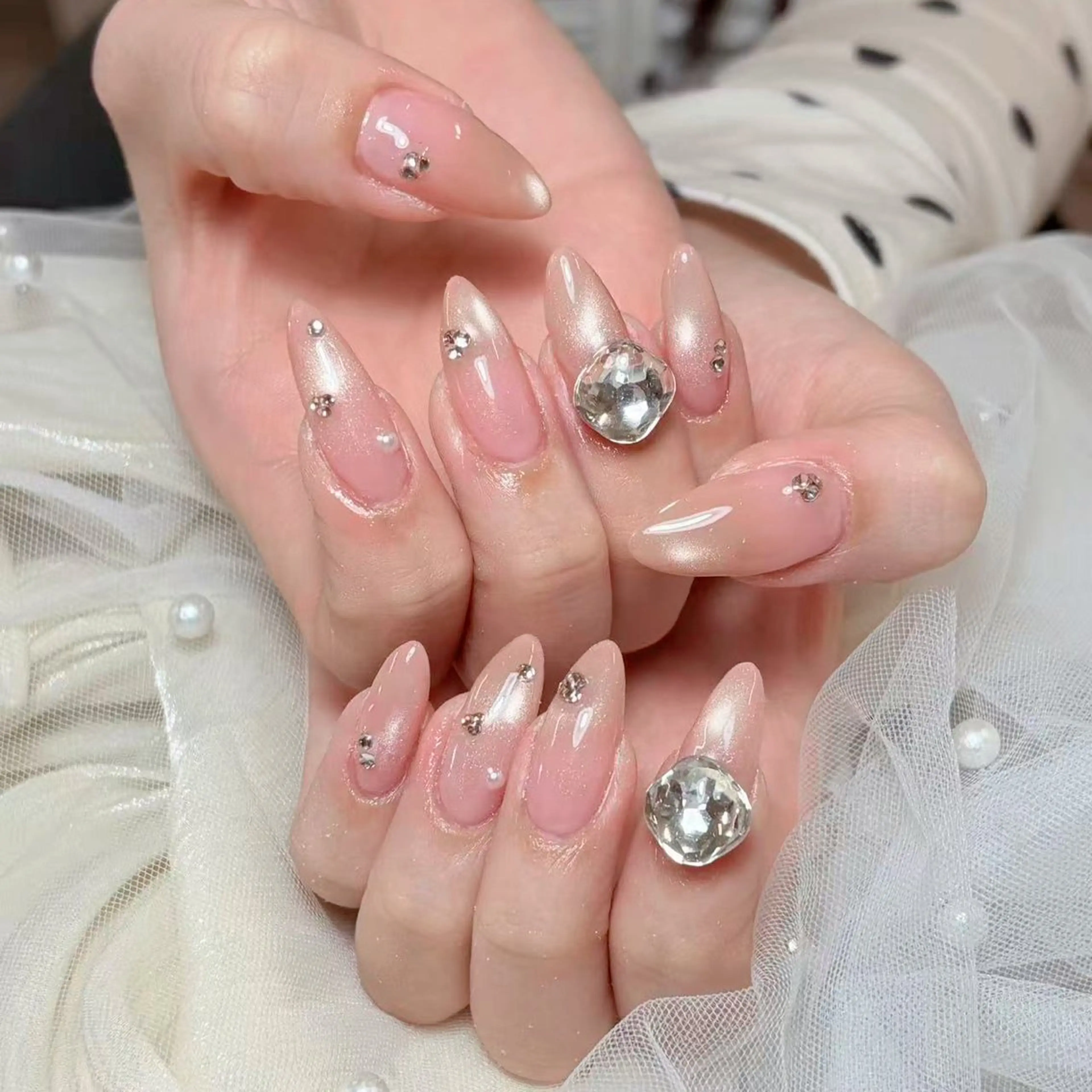 ネイル ハンドネイル 🎀nana🫧 ワンホンネイル🎀のネイルデザイン