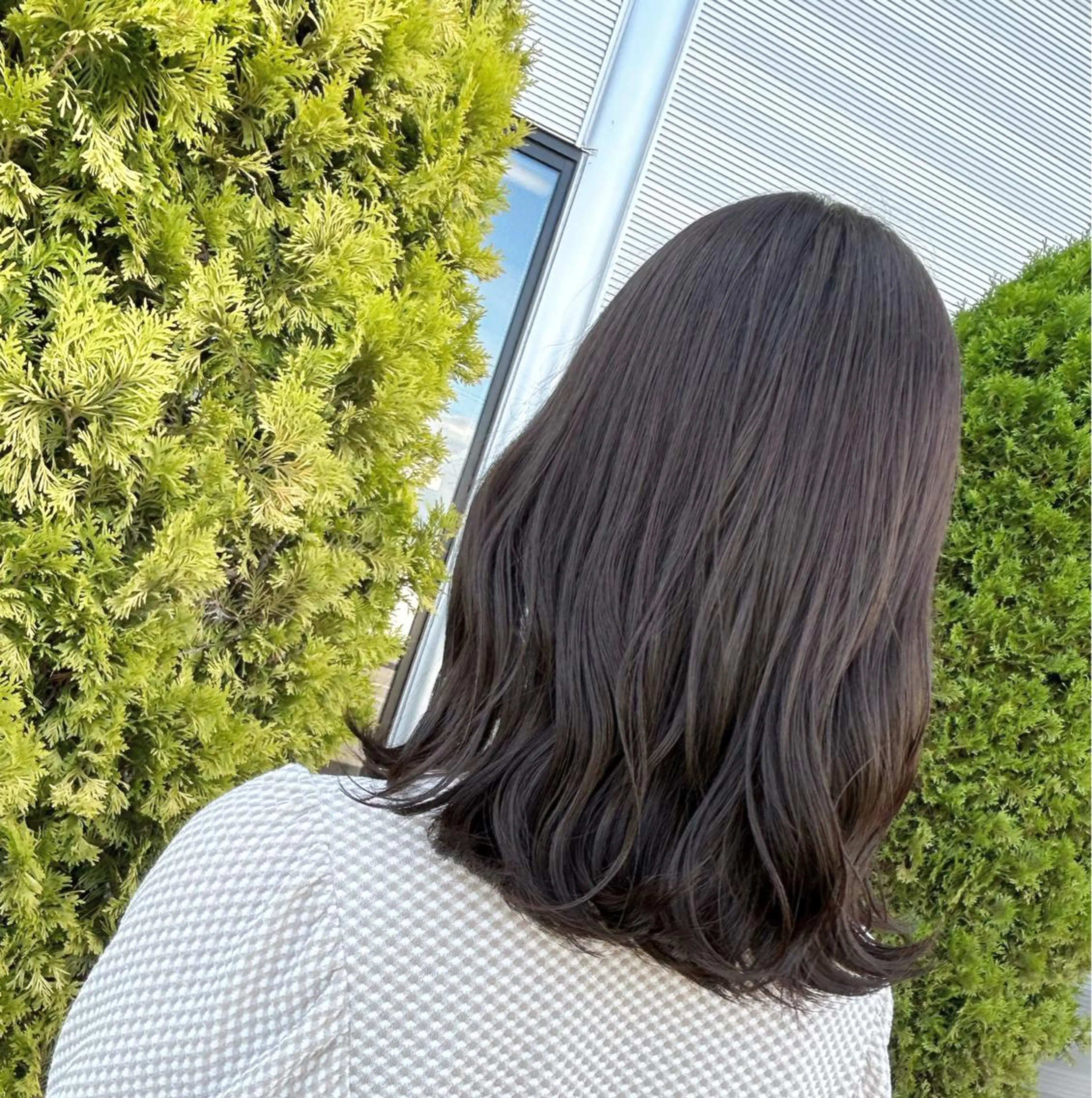 カラー SENA Rimのヘアスタイル