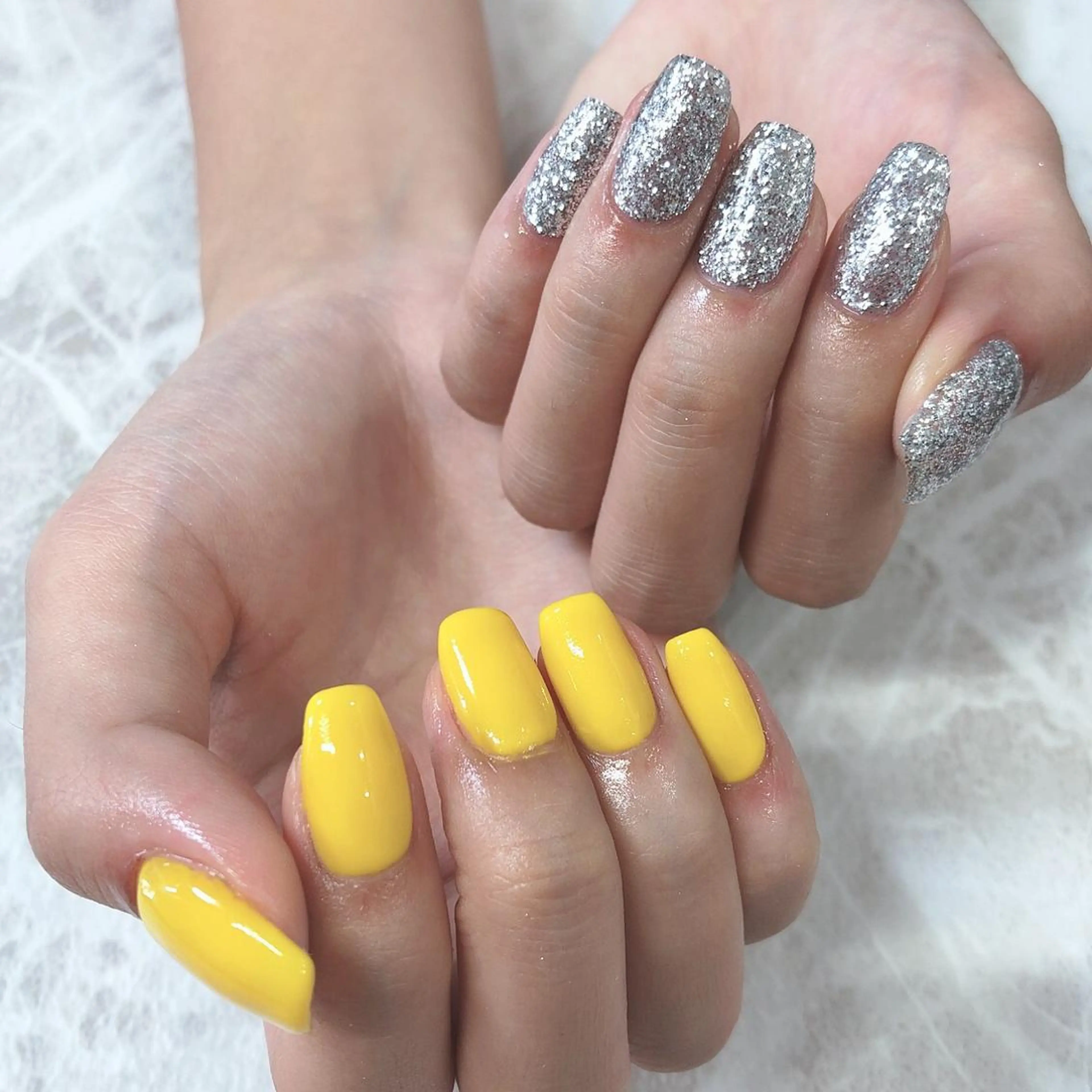 ネイル ハンドネイル 西岡 杏のネイルデザイン