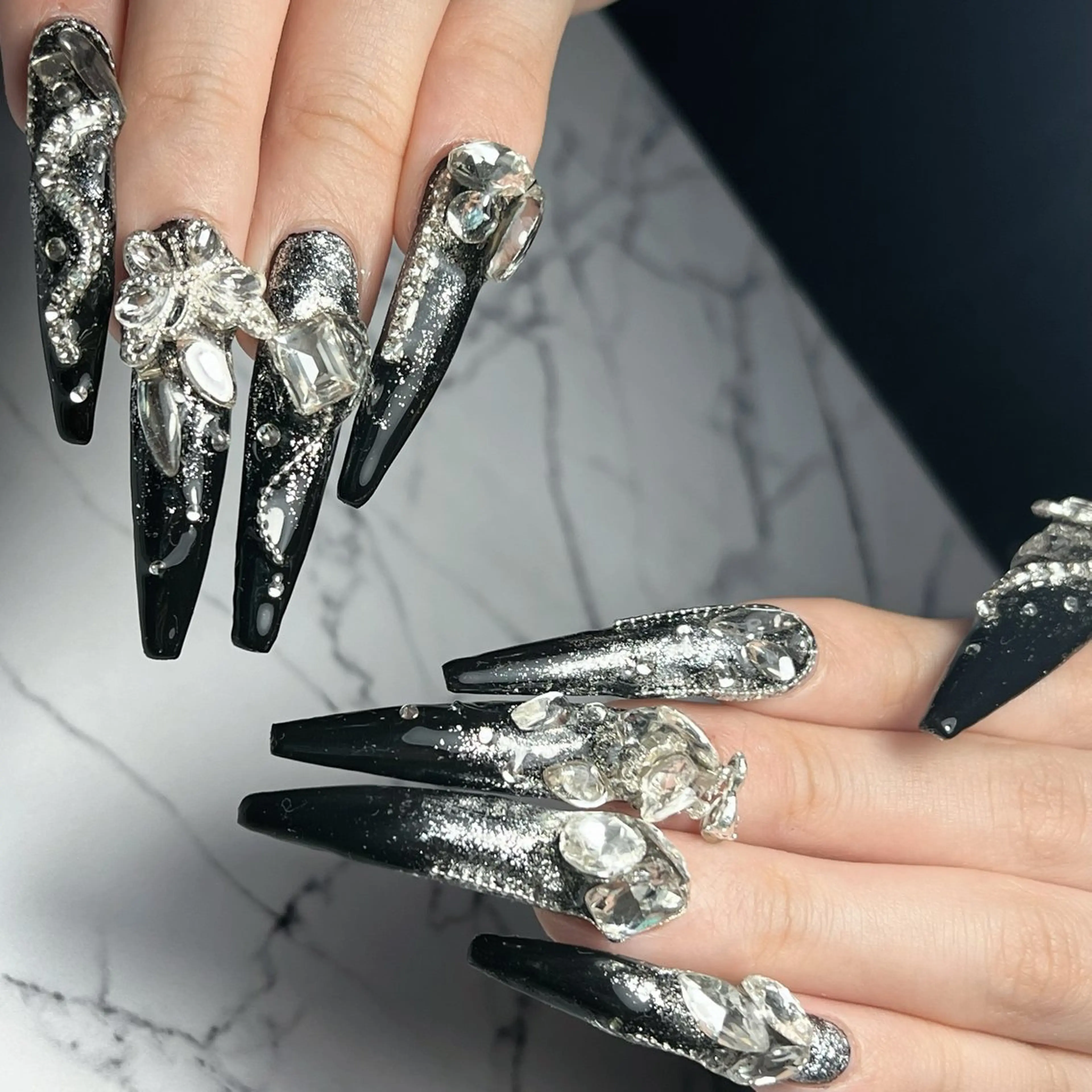 ネイル ハンドネイル Dia Nail AKIのネイルデザイン