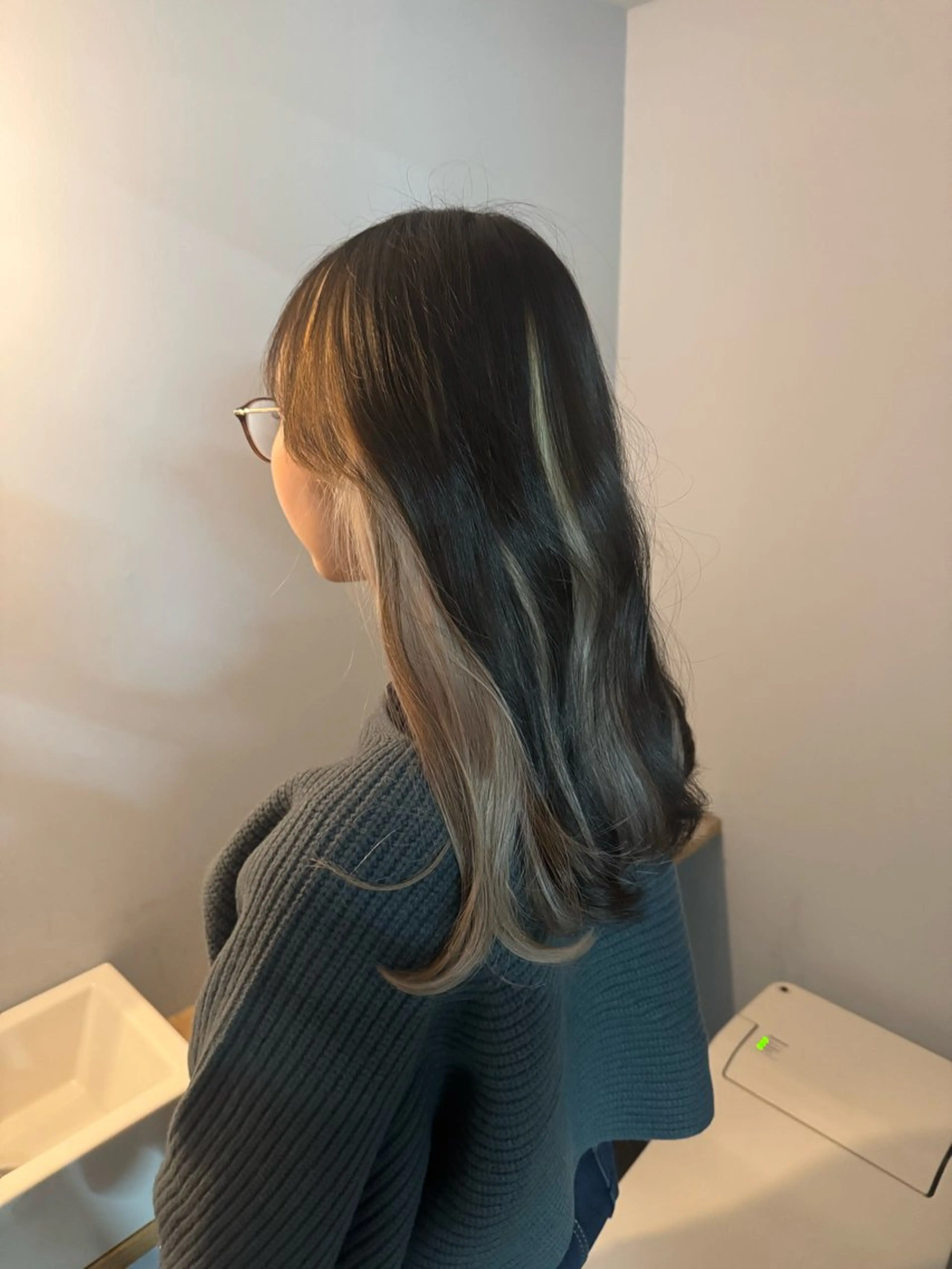 ロング カラー ヘアカラー ゆうと/ブリーチモデ ル/ストレートモデルのヘアスタイル