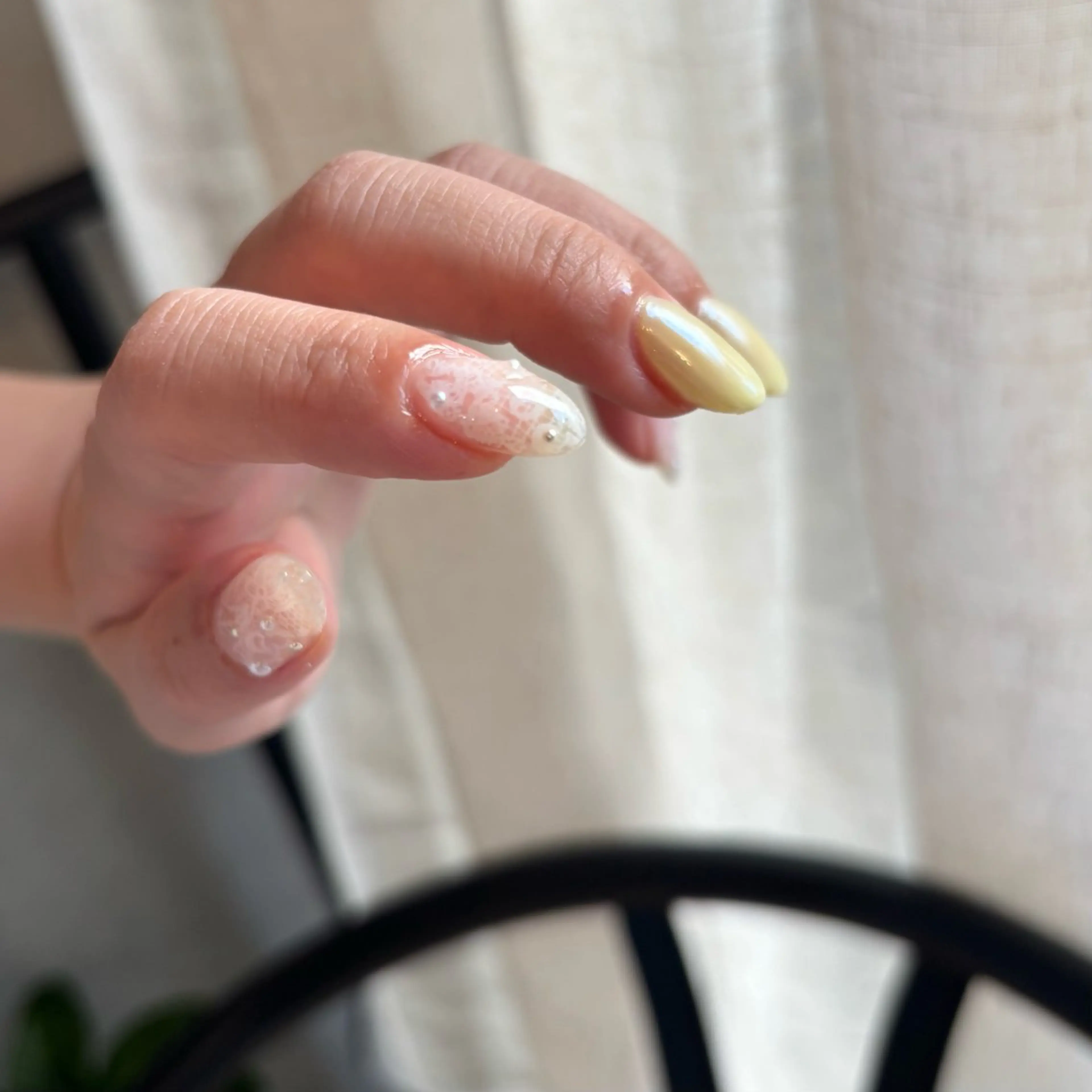 ネイル レース パラジェルサロン 大人女性が通うサロンのネイルデザイン