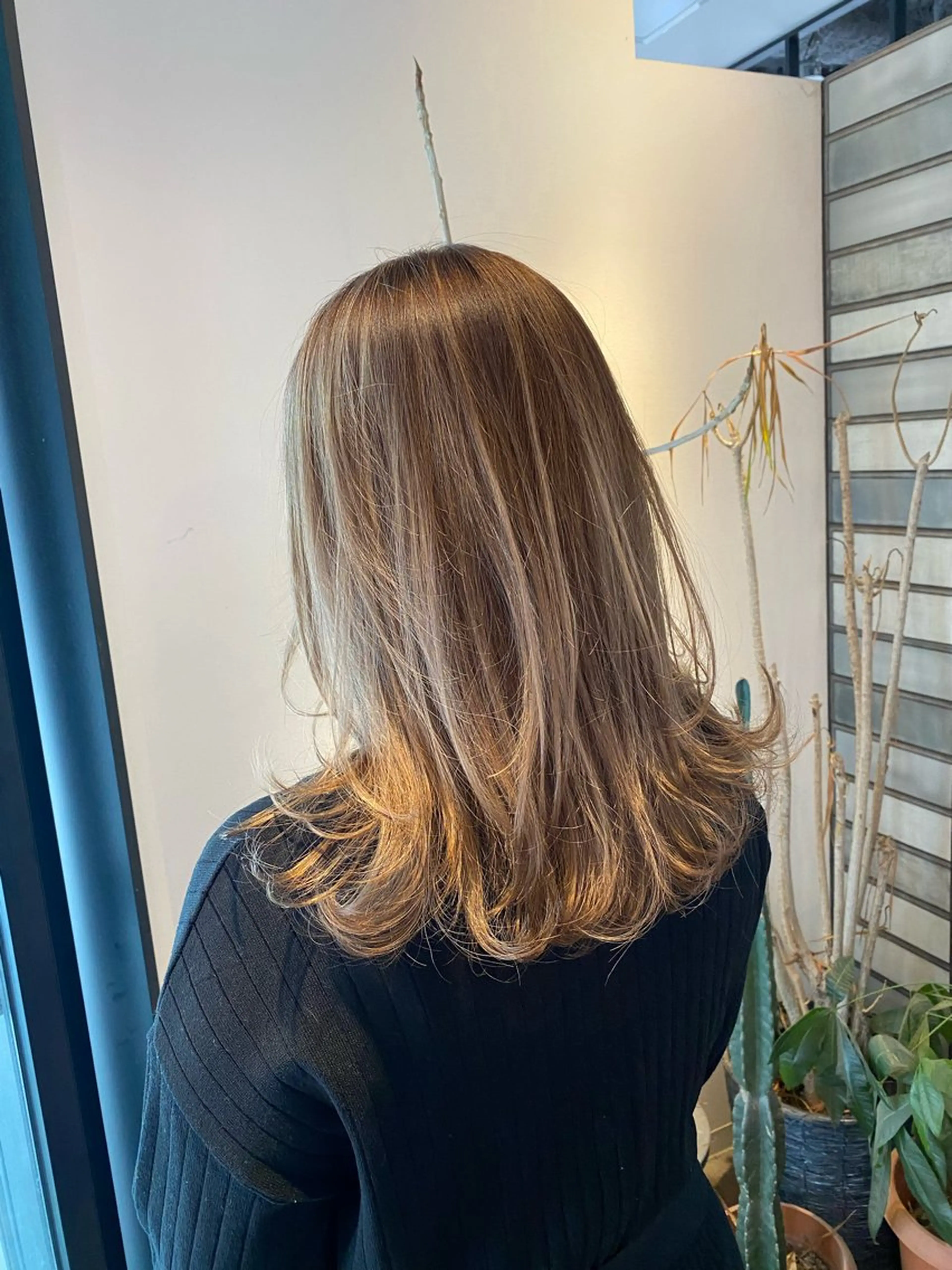 【ケアブリーチ使用】 エアタッチハイライト 13500円の写真